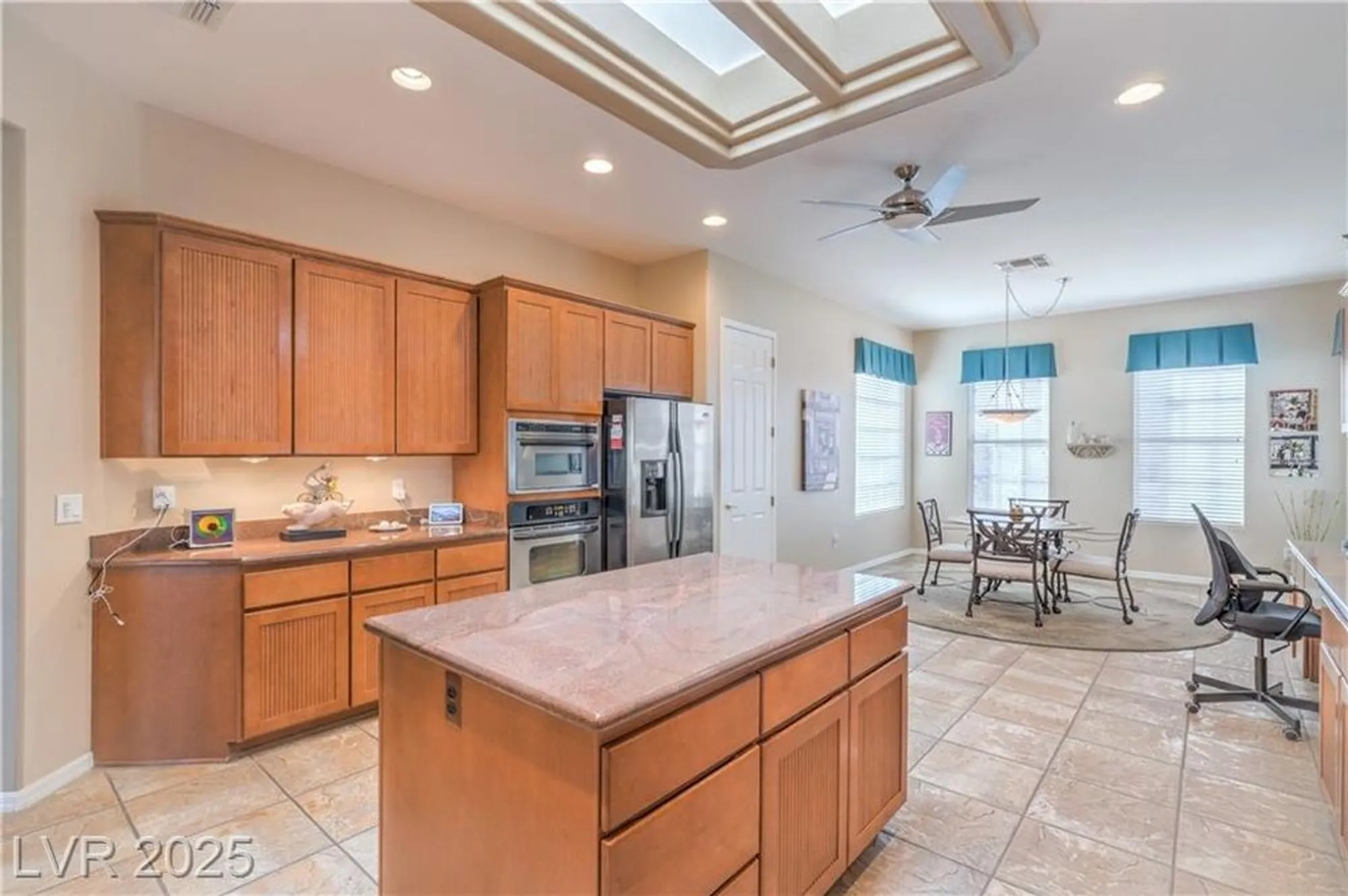 Property Slideshow image 17 of 60 | 2106 fort sanders st, Henderson, NV, 89052