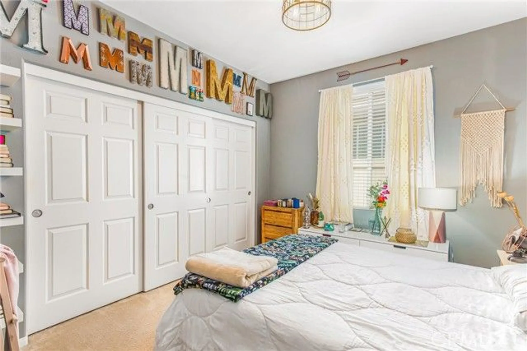 Property Slideshow image 19 of 50 | 1476 signal peak, Beaumont, CA, 92223