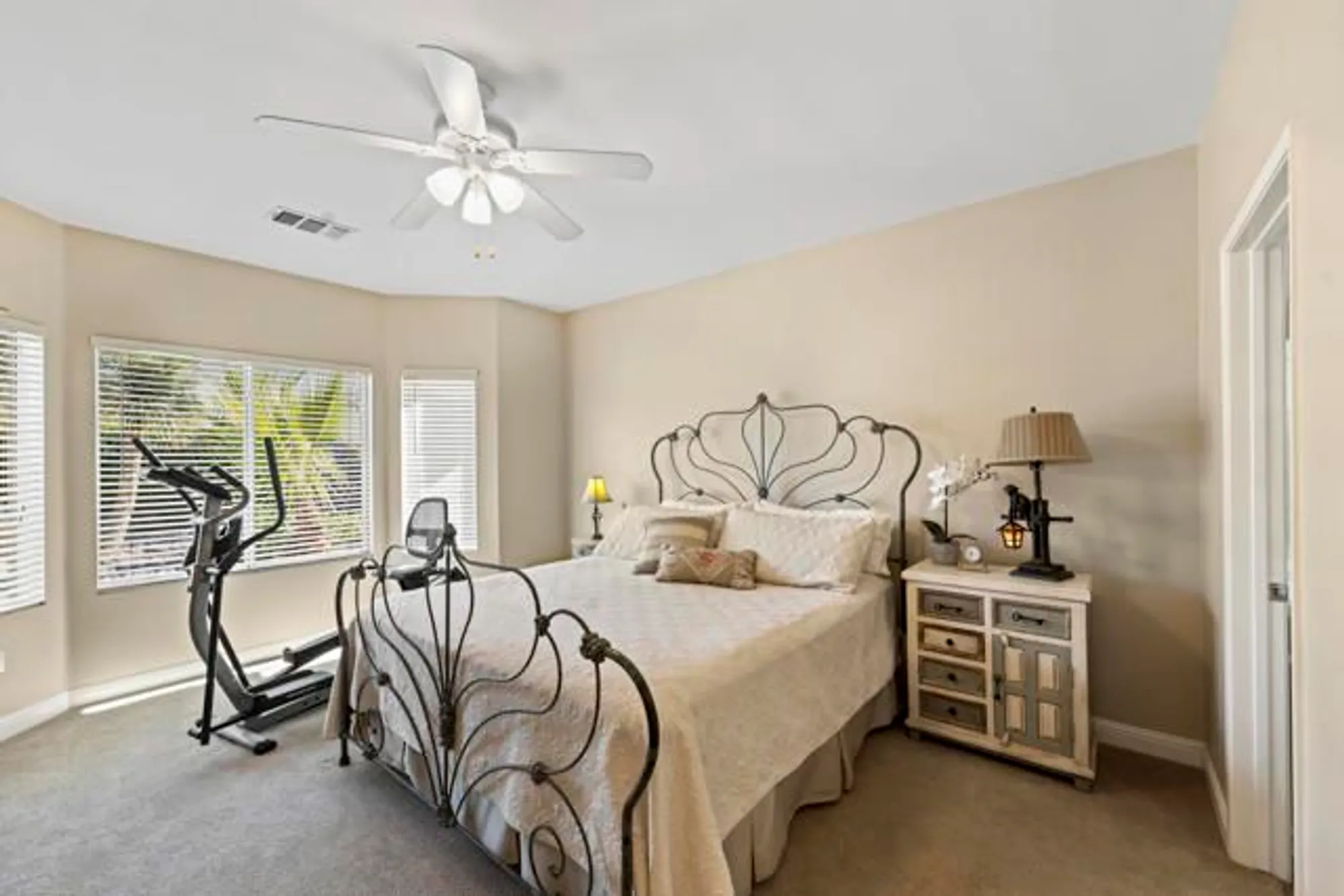 Property Slideshow image 11 of 32 | 78698 rockwell cir, Palm Desert, CA, 92211