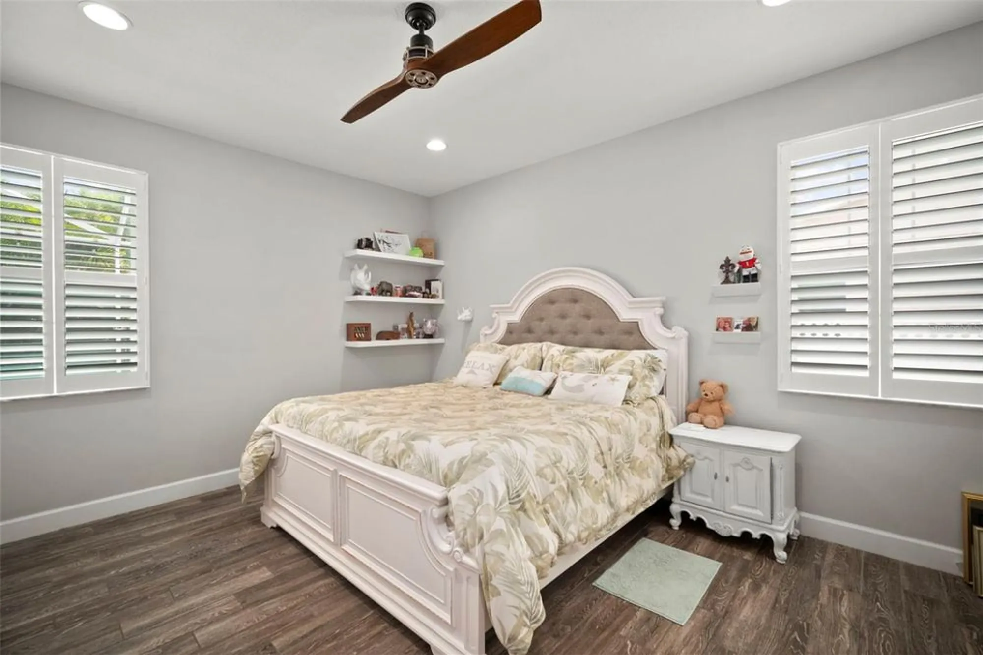 Property Slideshow image 30 of 94 | 5125 admiral pointe dr, Apollo Beach, FL, 33572