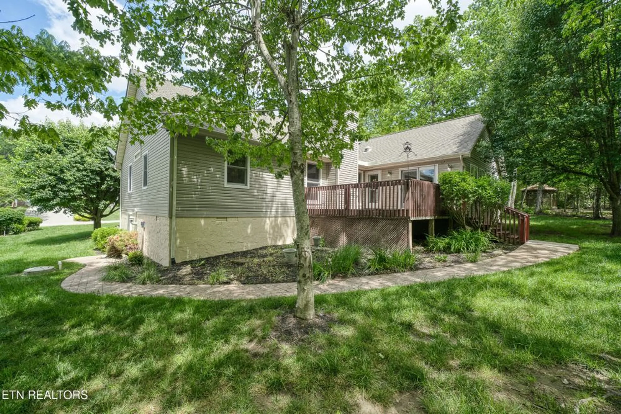 Property Slideshow image 36 of 42 | 55 loxley ln, Crossville, TN, 38558