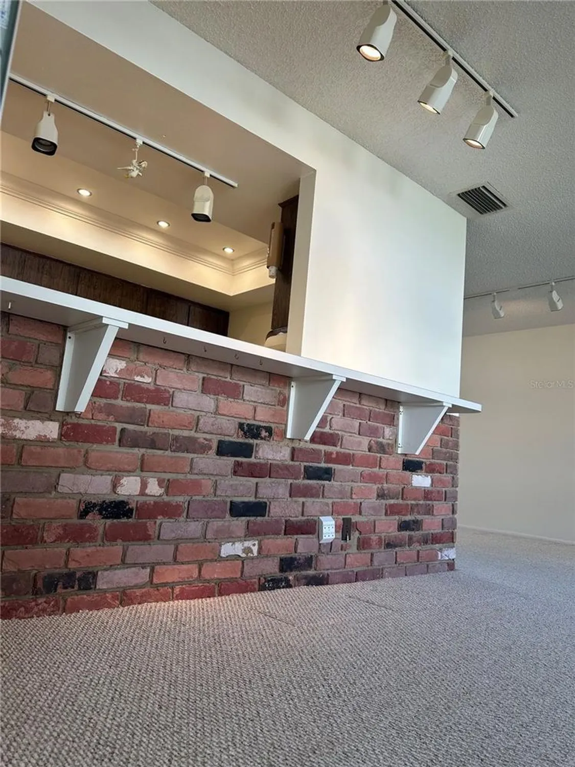 Property Slideshow image 4 of 12 | 9128 39th way, Pinellas Park, FL, 33782