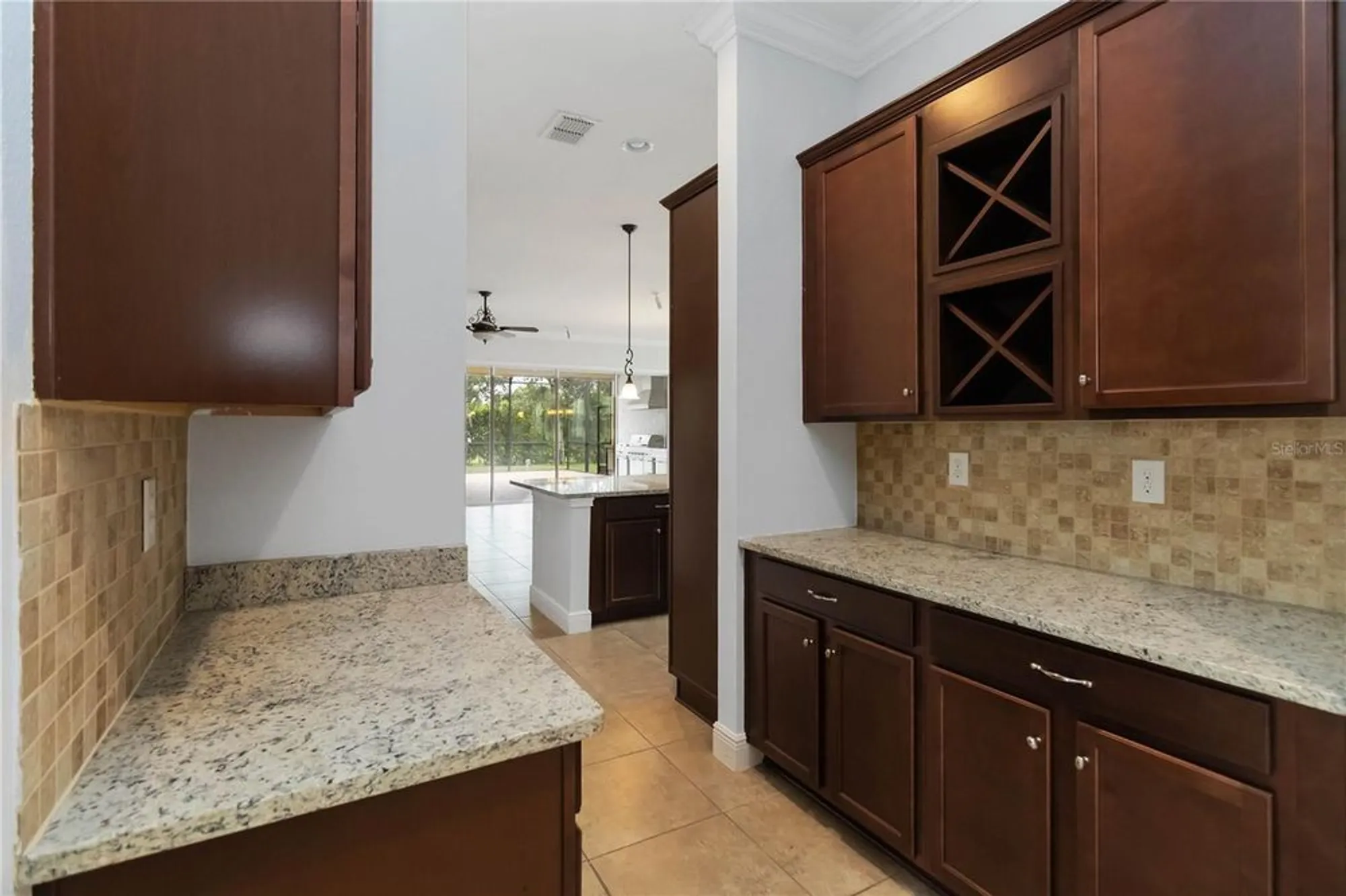 Property Slideshow image 23 of 54 | 5043 vantage ct, Saint Cloud, FL, 34772