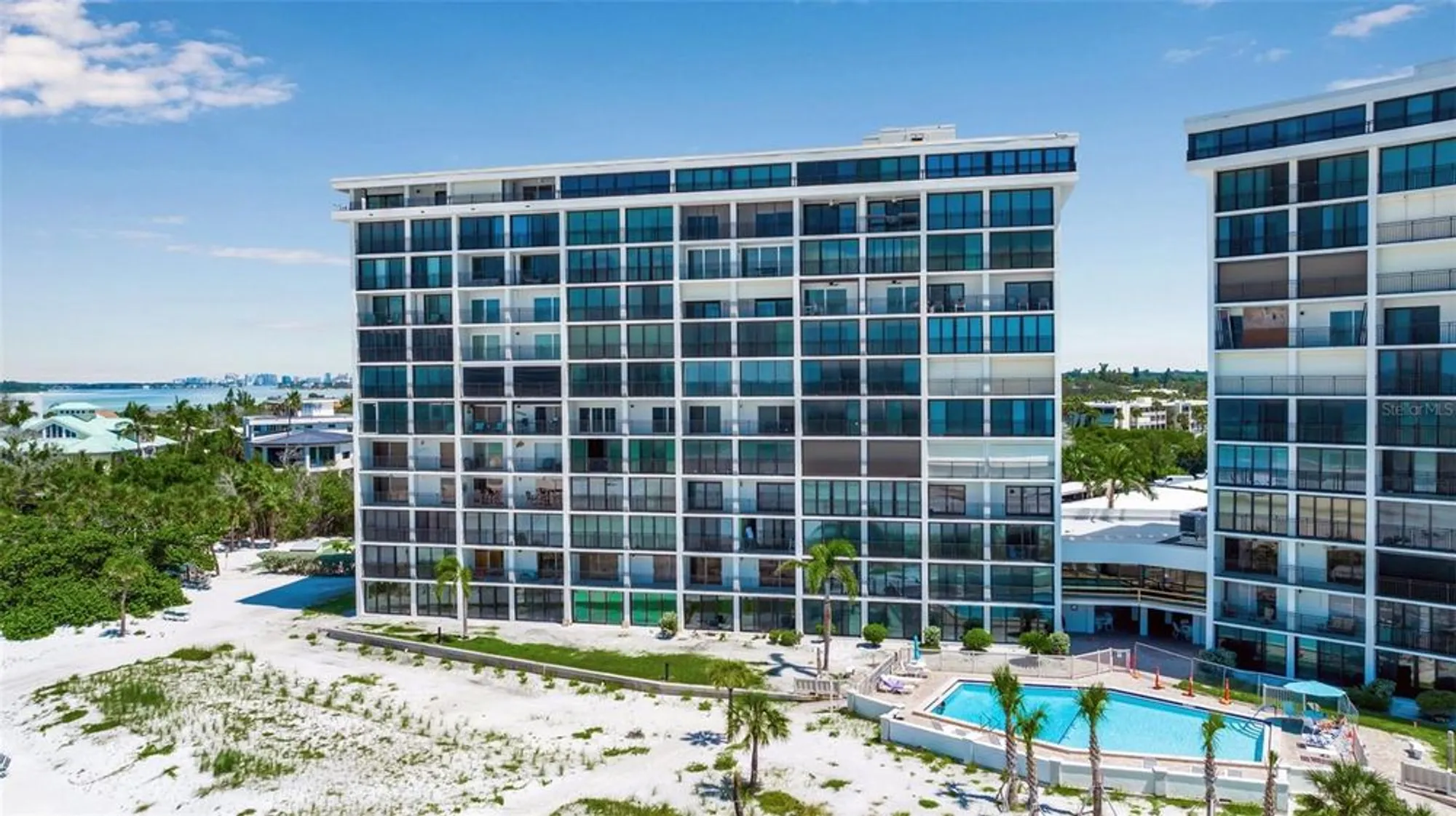 Property Slideshow image 2 of 29 | 19 whispering sands dr 203, Sarasota, FL, 34242