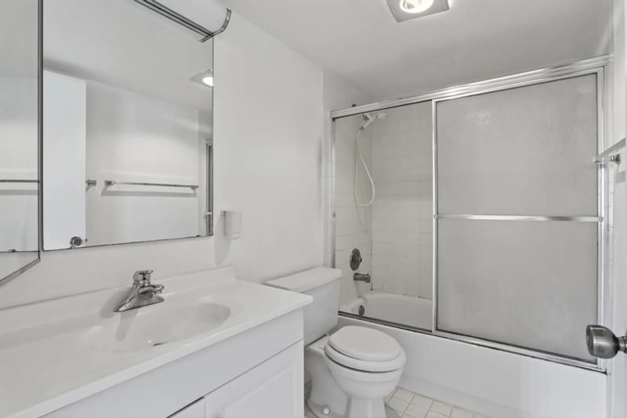 Property Slideshow image 9 of 32 | 3401 bimini ln h1, Coconut Creek, FL, 33066