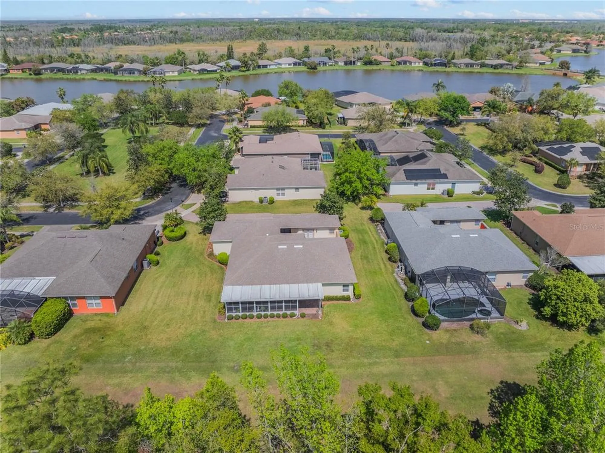 Property Slideshow image 61 of 89 | 917 shorehaven dr, Poinciana, FL, 34759