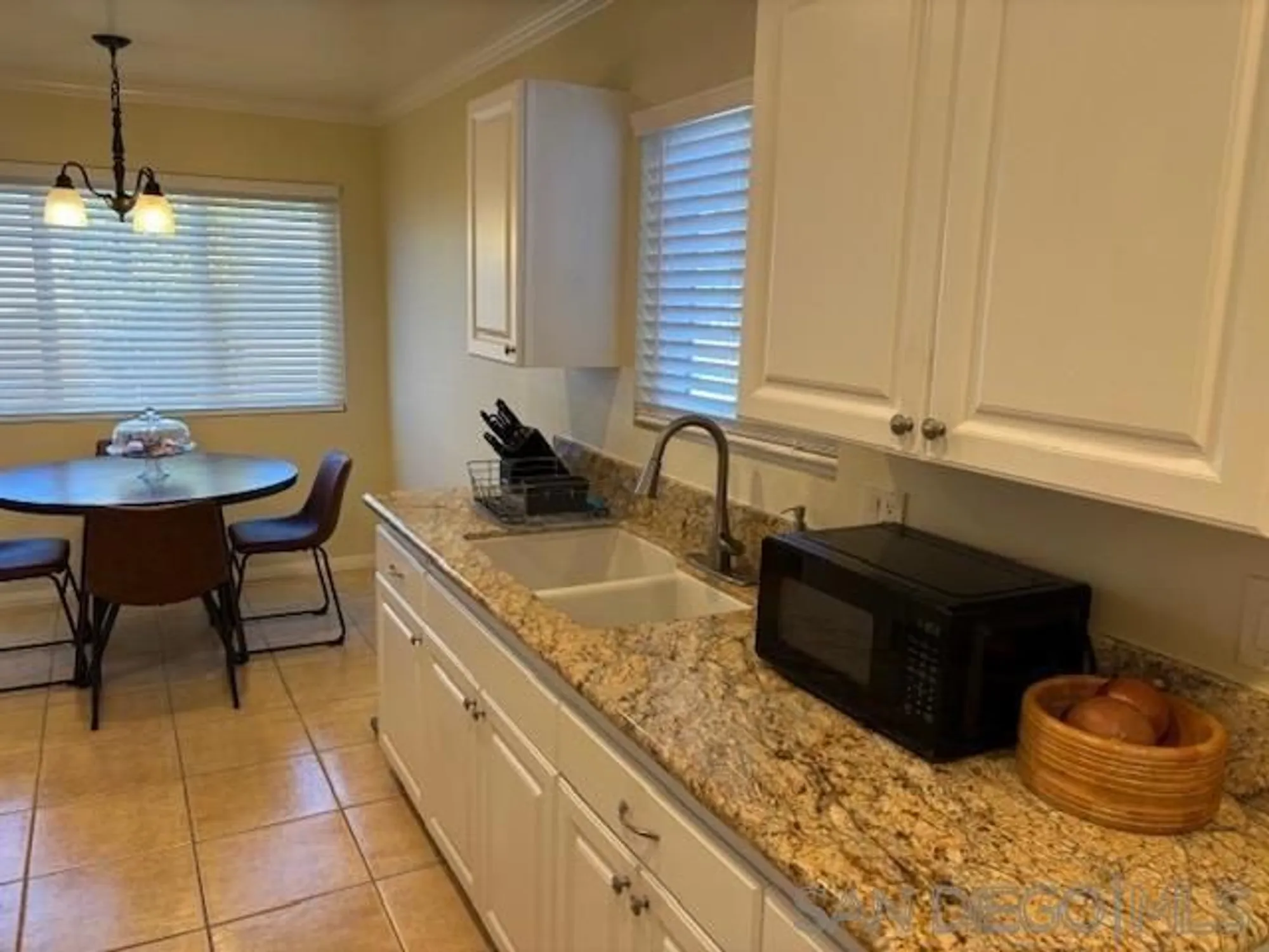 Property Slideshow image 11 of 54 | 3651 north way, Oceanside, CA, 92056