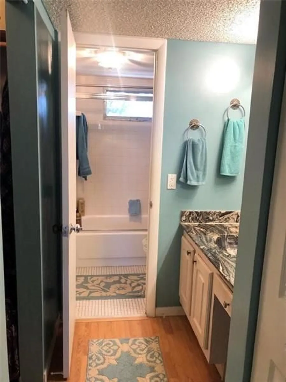 Property Slideshow image 12 of 19 | 6161 nw 57th ct apt 207, Tamarac, FL, 33319