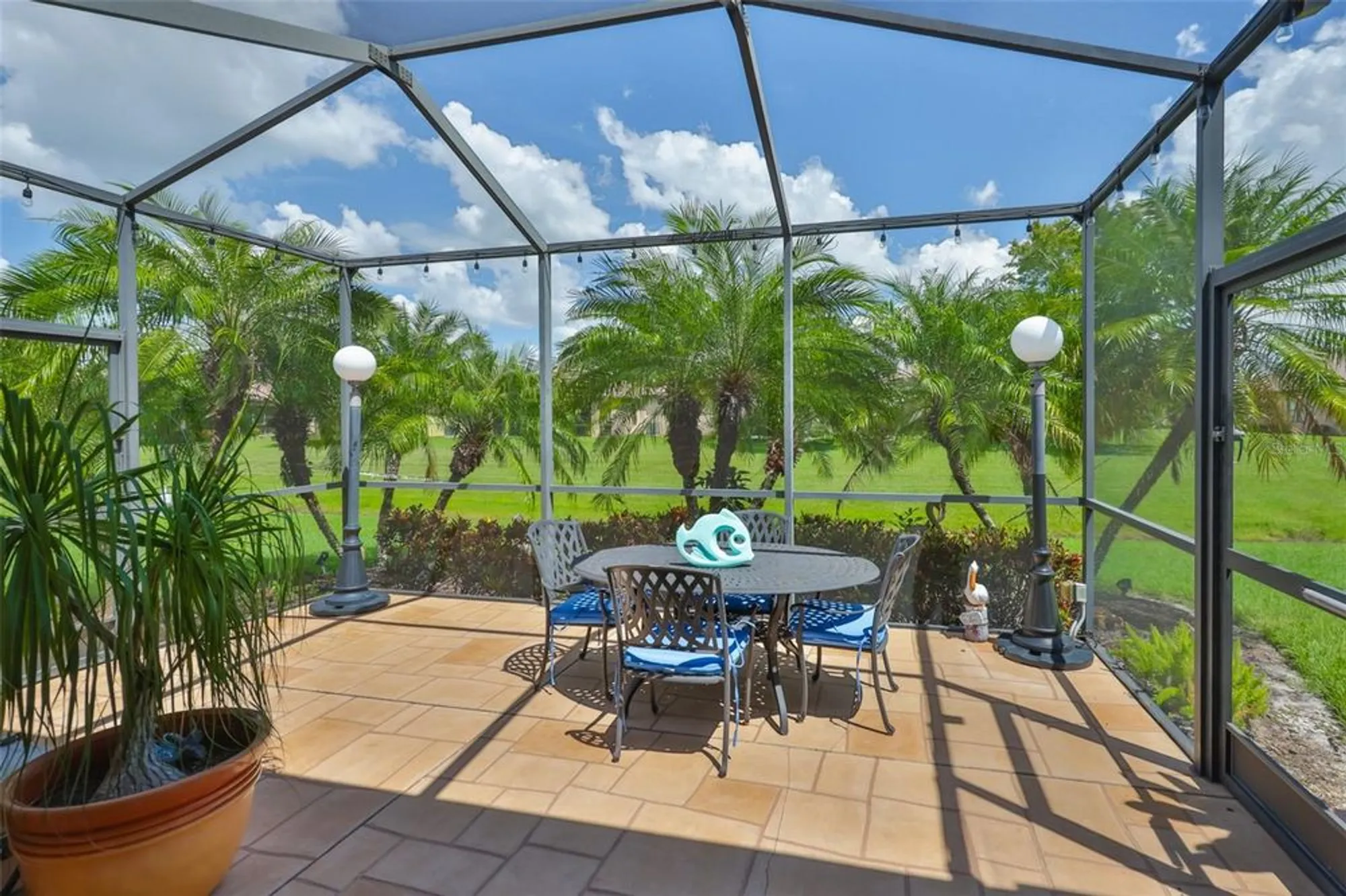 Property Slideshow image 4 of 75 | 5831 sunset falls dr, Apollo Beach, FL, 33572