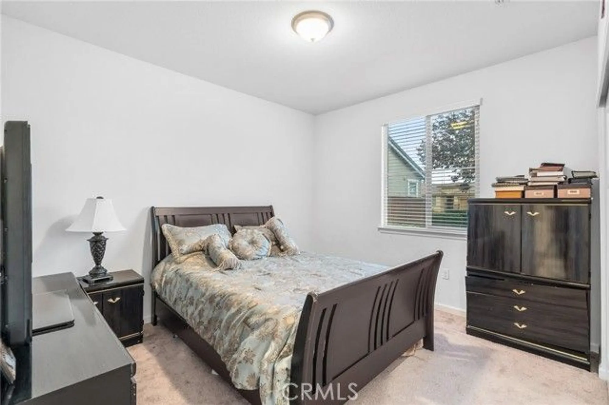 Property Slideshow image 18 of 40 | 9276 red thistle ct, Sacramento, CA, 95829