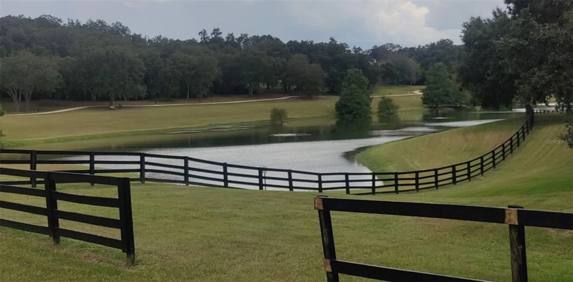 Property Slideshow image 2 of 36 | 22011 belgian ct, Mount Dora, FL, 32757