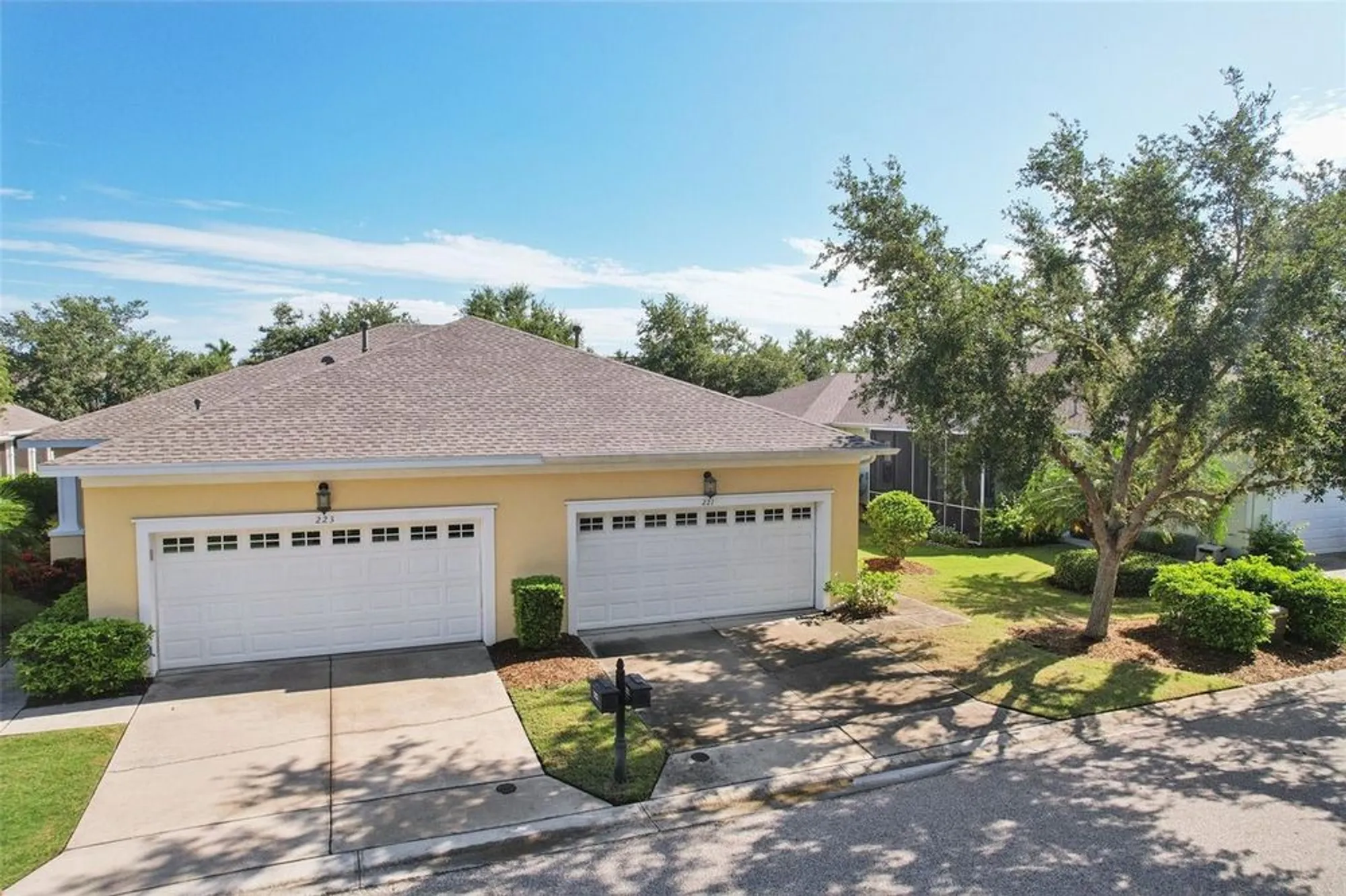 Property Slideshow image 26 of 35 | 221 sunset crest ct, Apollo Beach, FL, 33572