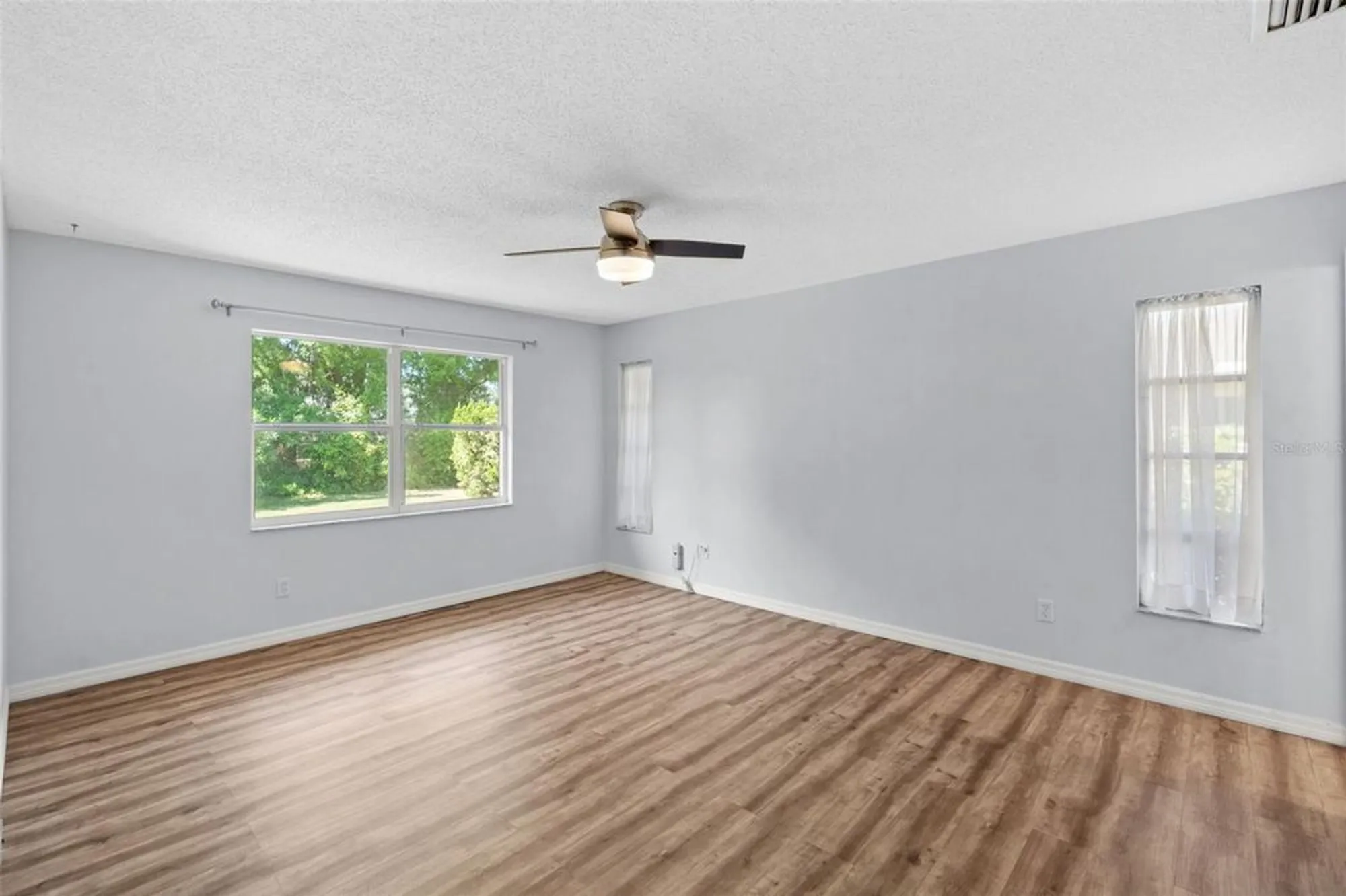 Property Slideshow image 39 of 70 | 7082 w country club dr n # 7082, Sarasota, FL, 34243