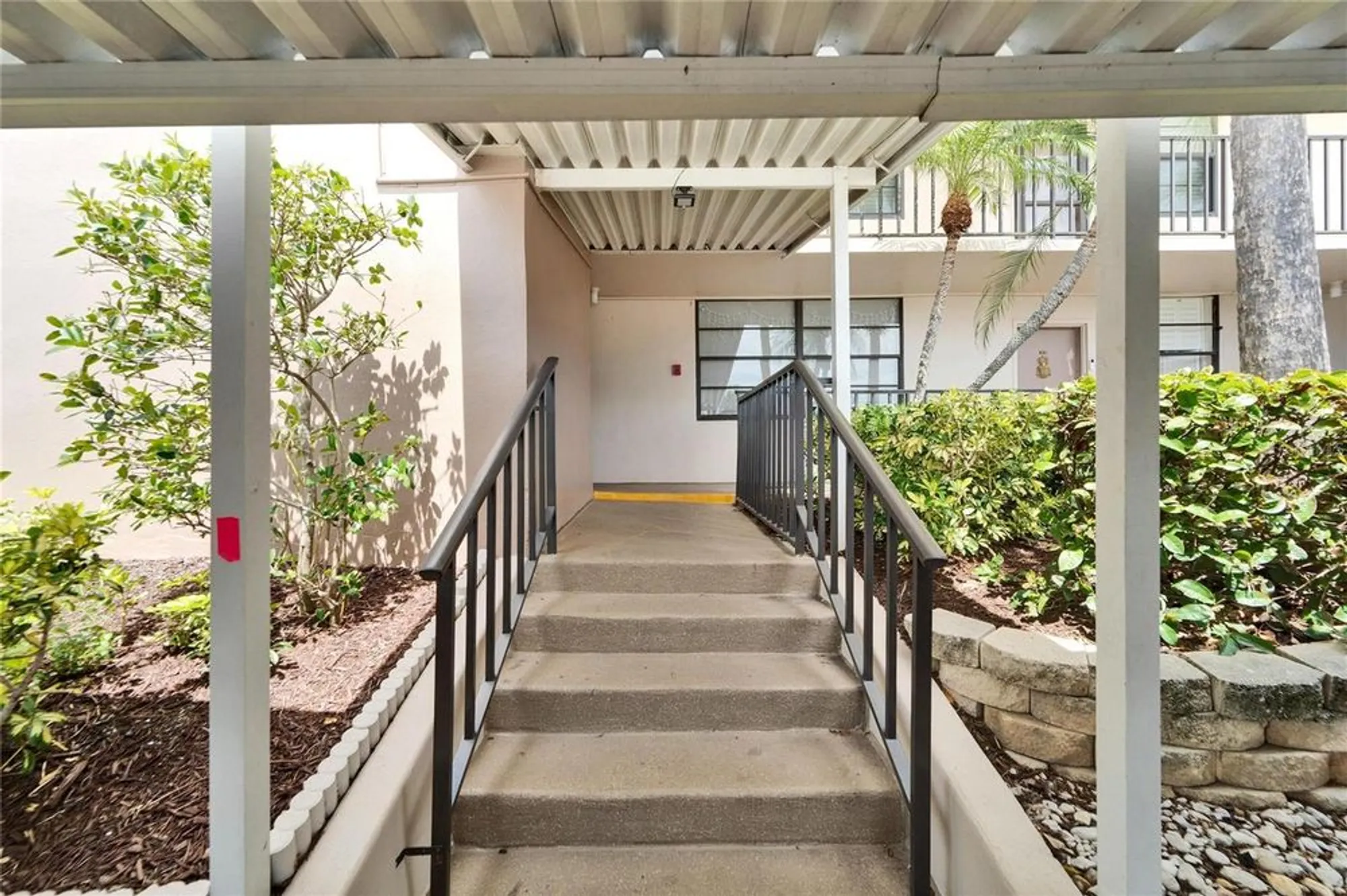 Property Slideshow image 38 of 60 | 7700 sun island dr 107, South Pasadena, FL, 33707