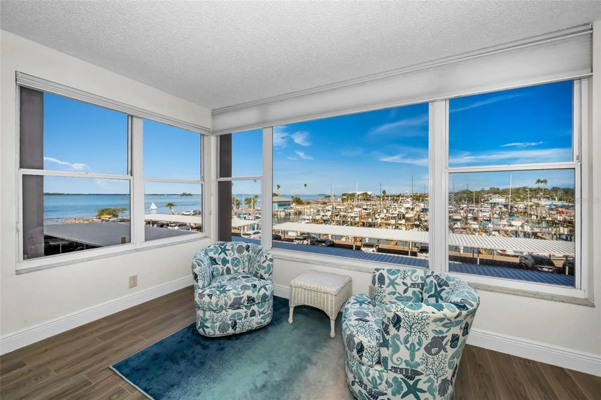 Property Slideshow image 2 of 23 | 634 edgewater dr 348, Dunedin, FL, 34698