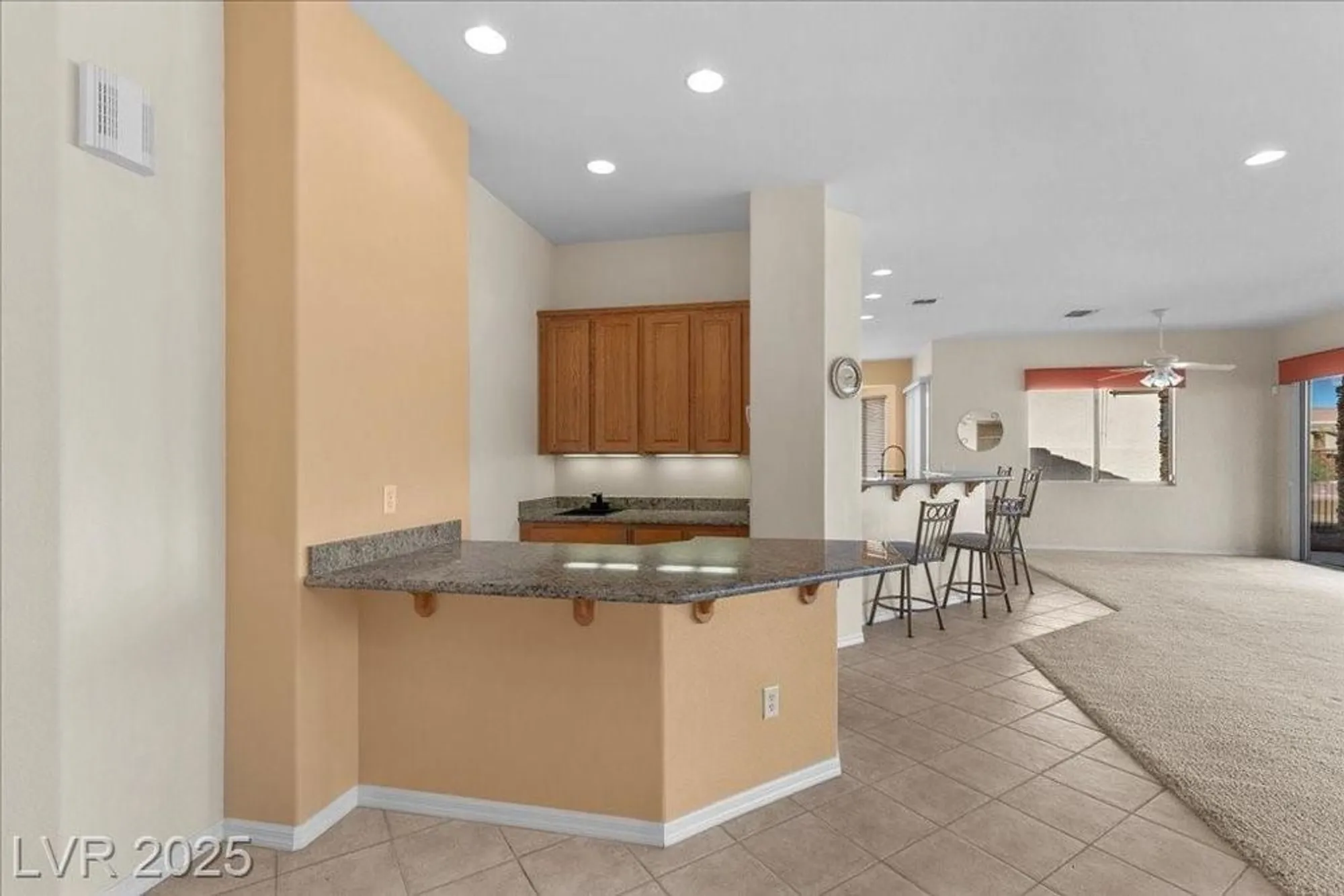 Property Slideshow image 14 of 45 | 2725 olivia heights ave, Henderson, NV, 89052