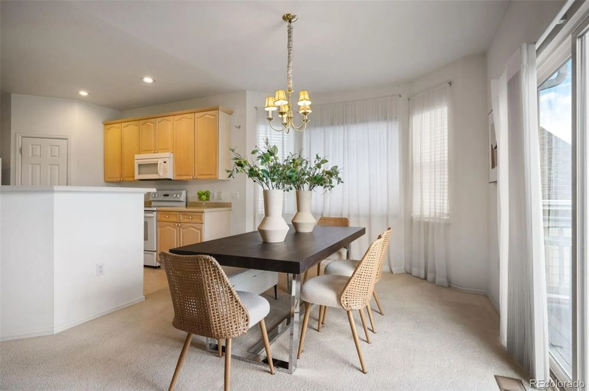 Property Slideshow image 15 of 35 | 23440 e moraine pl, Aurora, CO, 80016