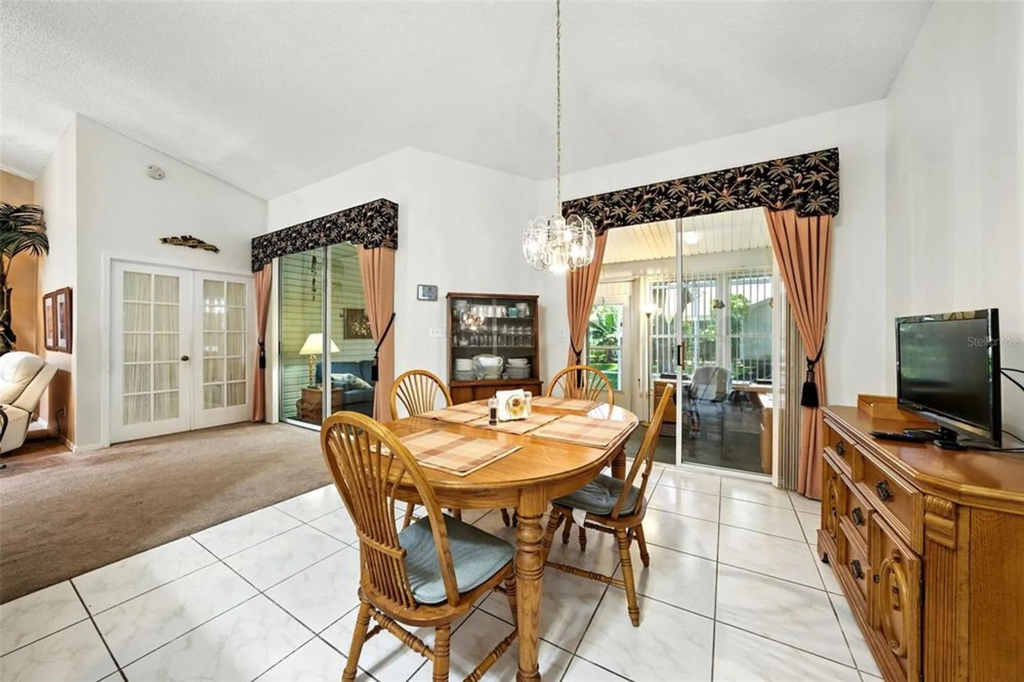 Property Slideshow image 13 of 58 | 4552 peach tree st, Leesburg, FL, 34748