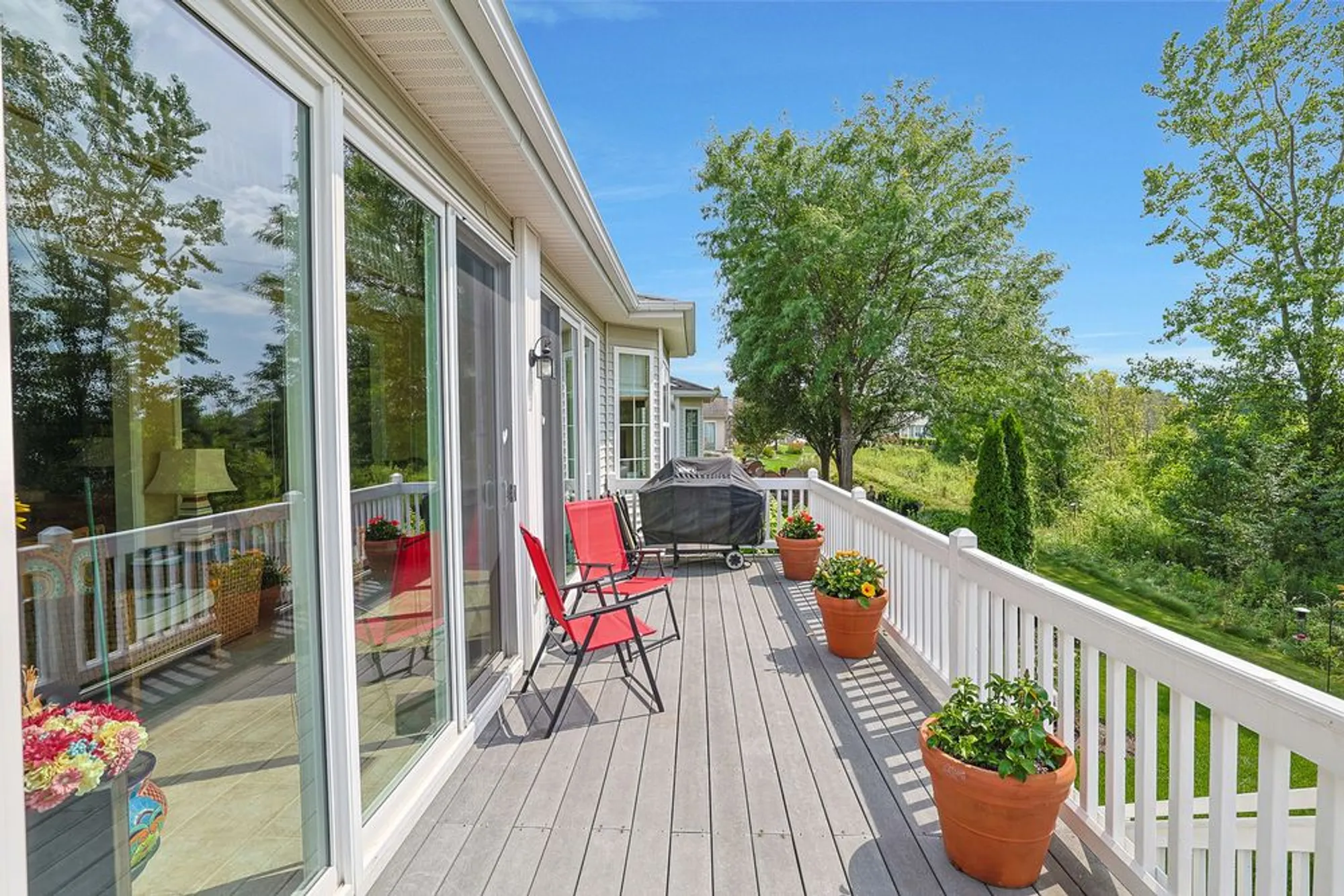 Property Slideshow image 22 of 34 | 12145 daphne dr, Huntley, IL, 60142