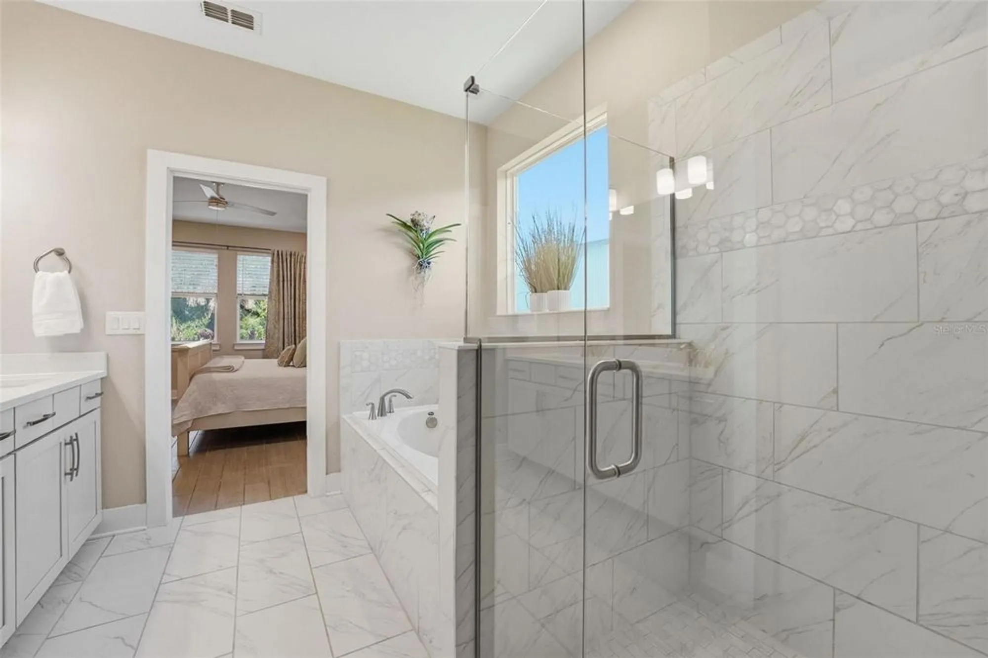 Property Slideshow image 26 of 38 | 341 daylily blvd, Nokomis, FL, 34275