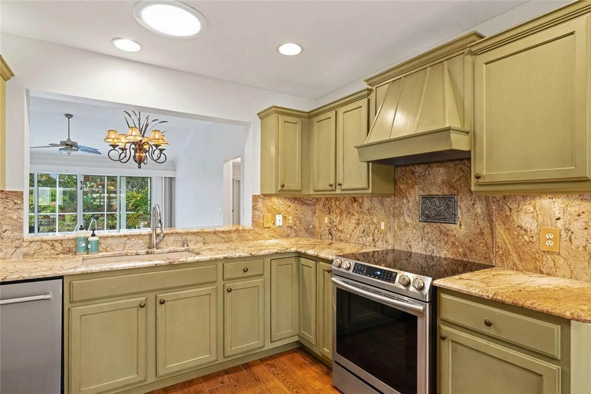 Property Slideshow image 17 of 34 | 1110 salido ave # 20, Lady Lake, FL, 32159