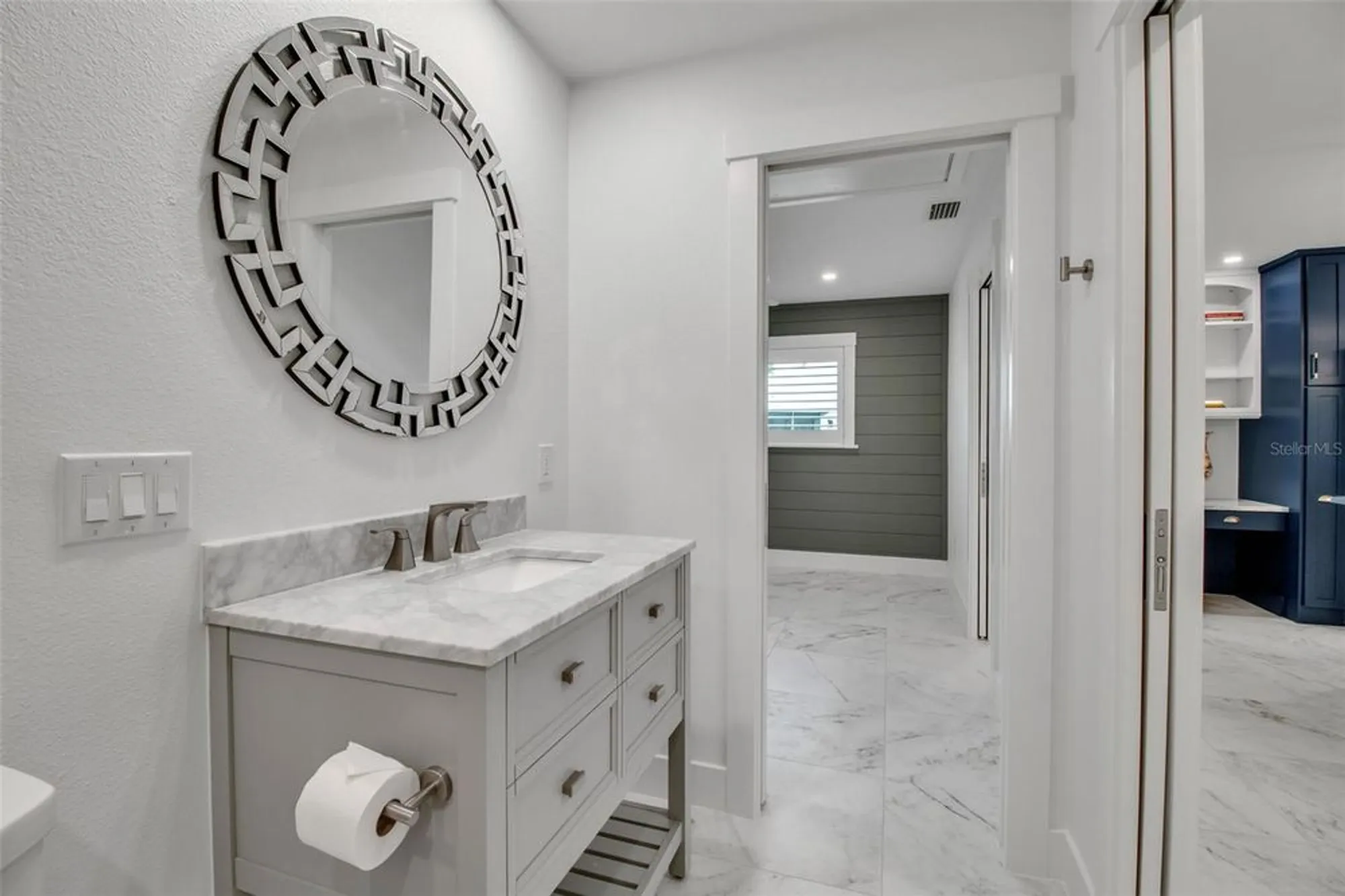 Property Slideshow image 27 of 39 | 602 fair winds dr # 602, Nokomis, FL, 34275