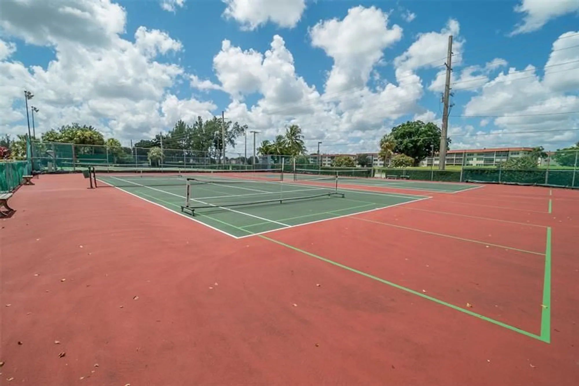Property Slideshow image 39 of 56 | 9611 n hollybrook lake dr 107, Pembroke Pines, FL, 33025