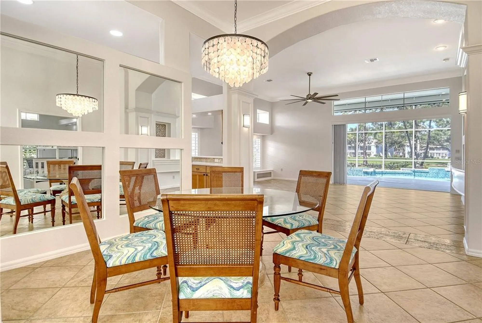 Property Slideshow image 7 of 52 | 340 bermuda ct 5, Venice, FL, 34293
