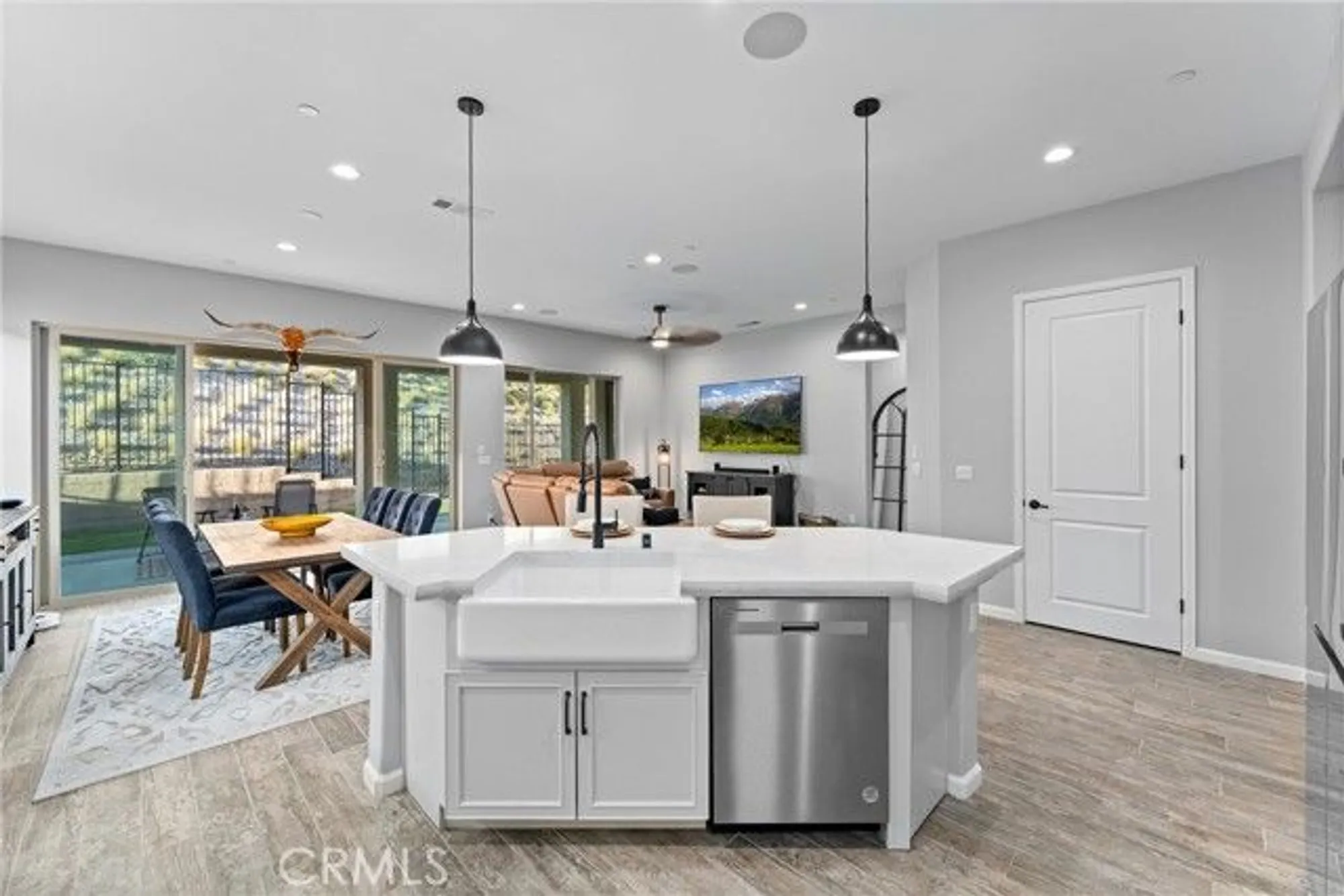 Property Slideshow image 17 of 38 | 11974 sagecrest ct, Corona, CA, 92883