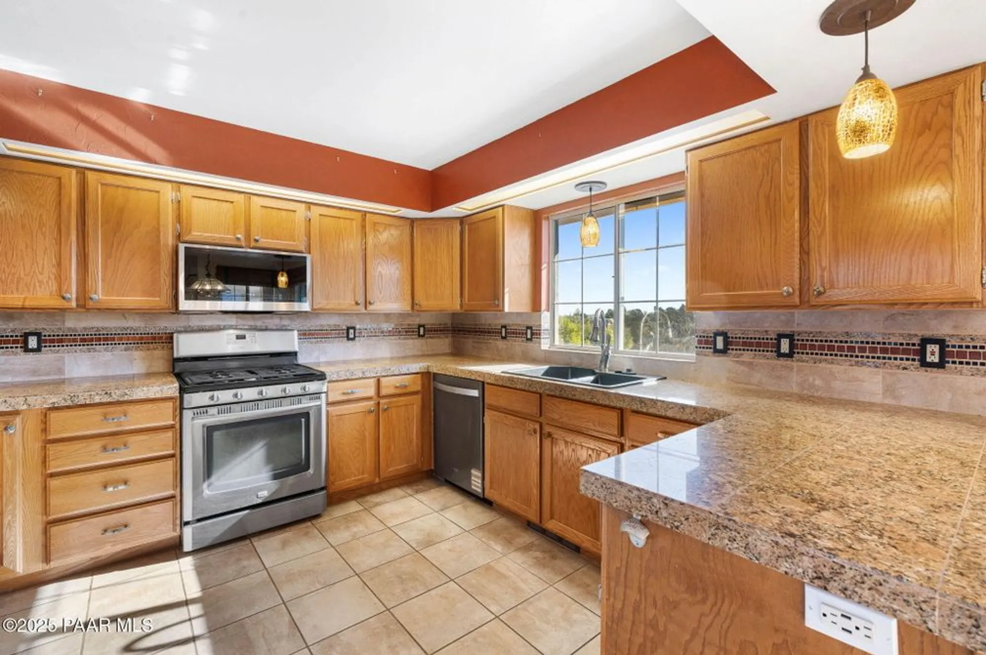 Property Slideshow image 11 of 46 | 815 sunrise blvd, Prescott, AZ, 86301