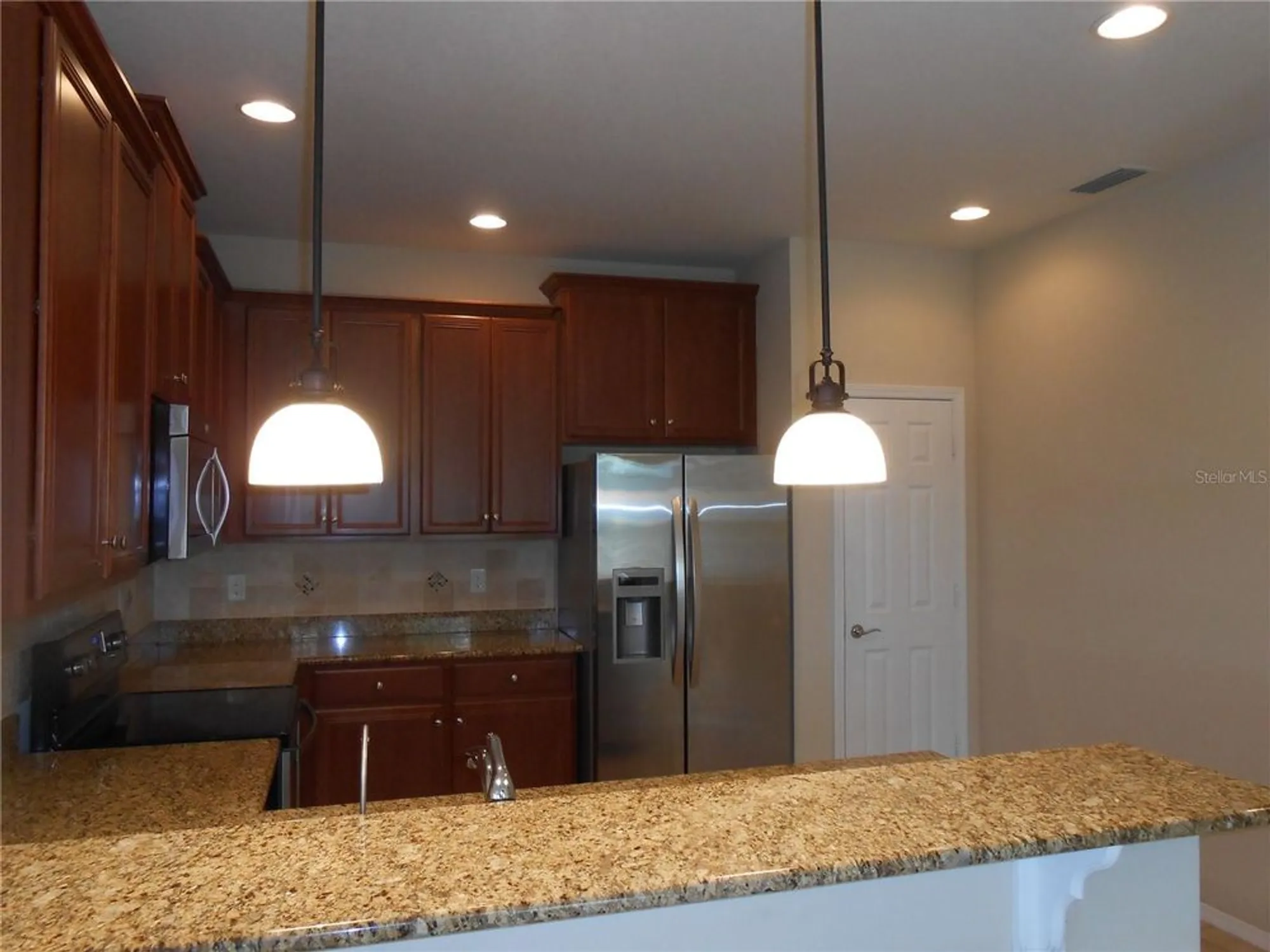 Property Slideshow image 27 of 61 | 344 mystic falls dr, Apollo Beach, FL, 33572