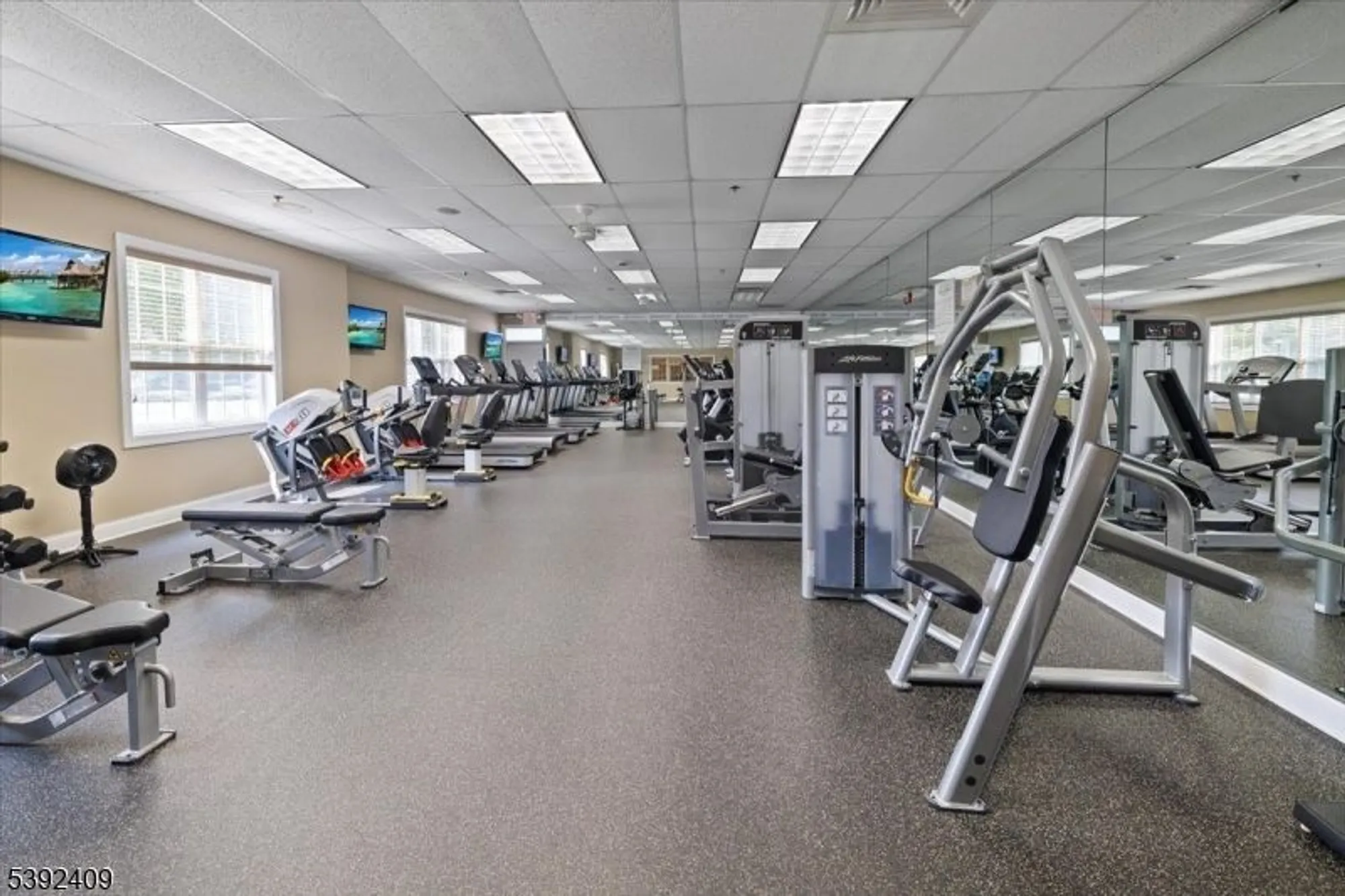Property Slideshow image 30 of 37 | 29 daulton dr, Somerset, NJ, 08873