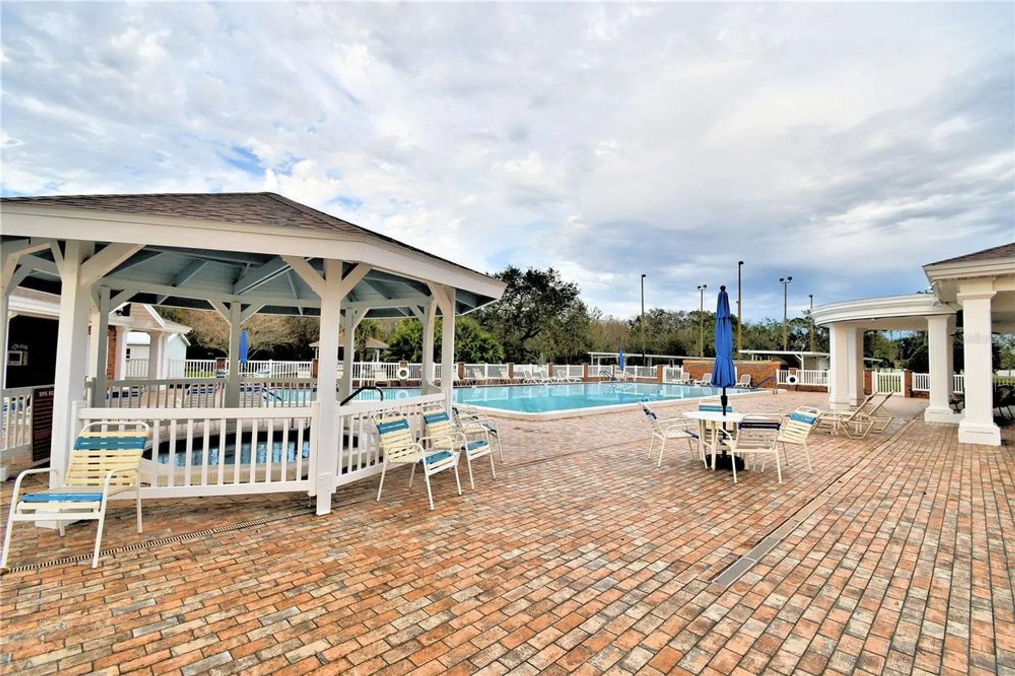Property Slideshow image 44 of 60 | 4823 colonnades cir, Lakeland, FL, 33811