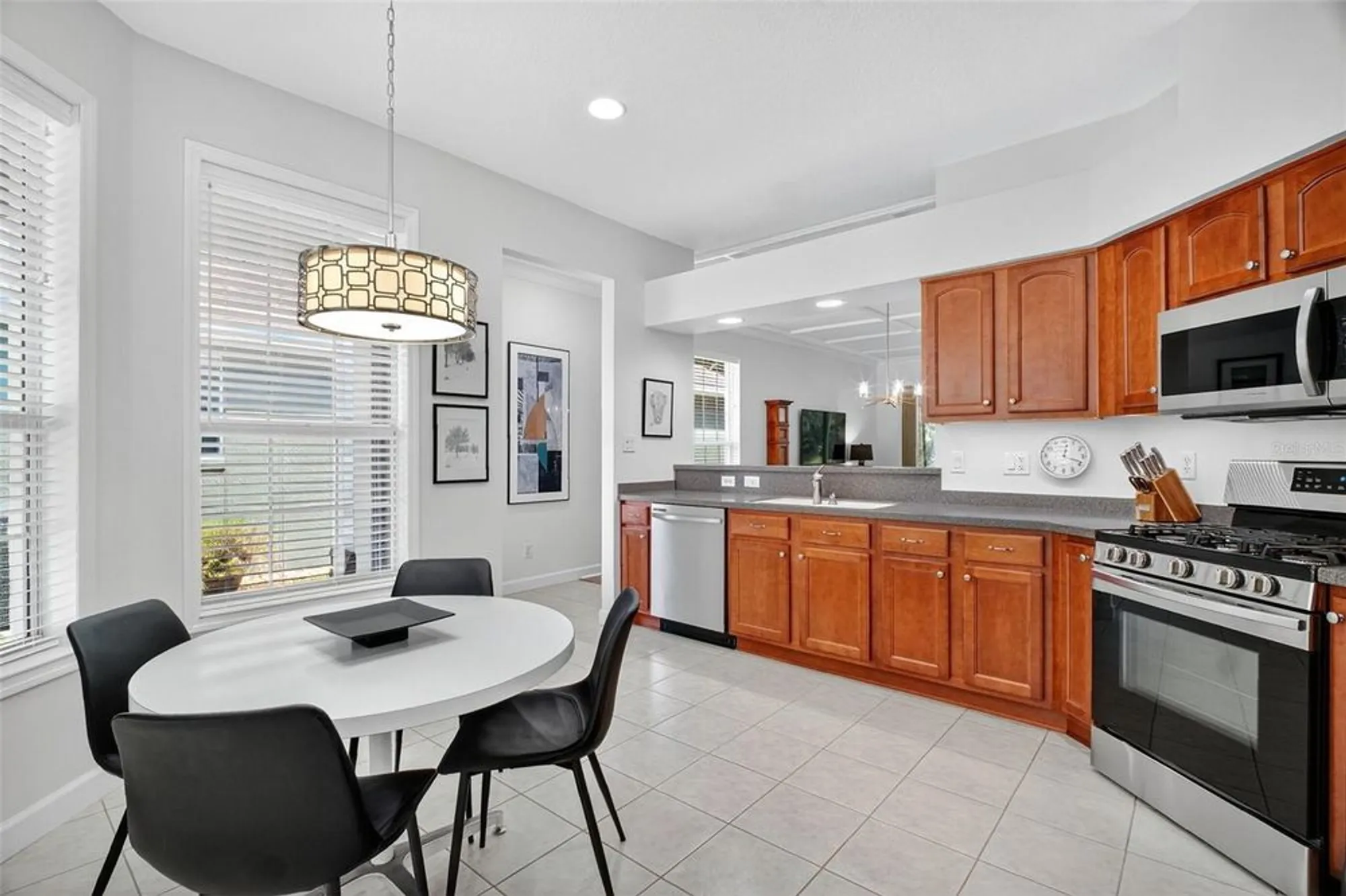 Property Slideshow image 14 of 63 | 8252 bridgeport bay cir, Mount Dora, FL, 32757