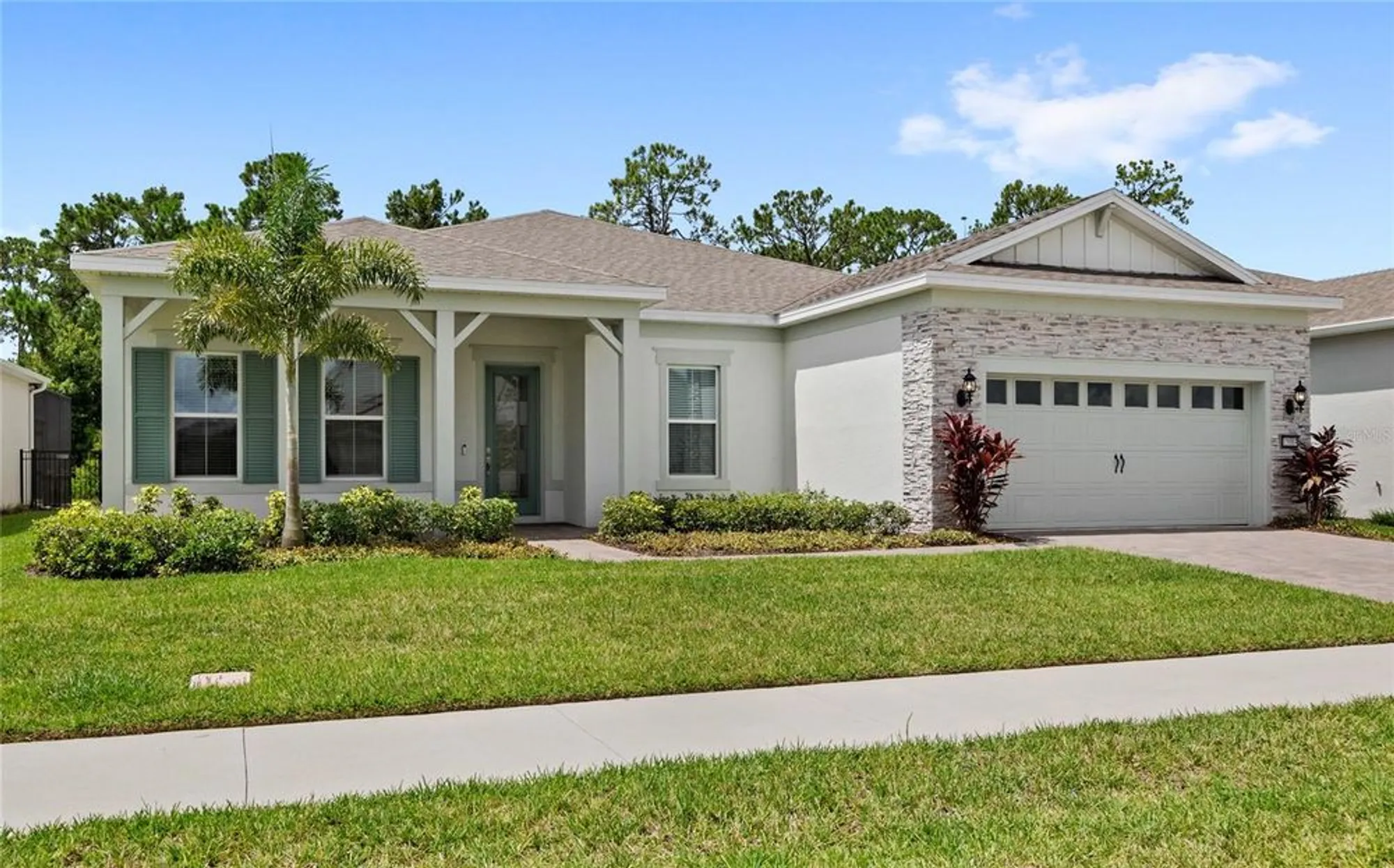 Property Slideshow image 1 of 52 | 15084 canopy cover dr, Winter Garden, FL, 34787