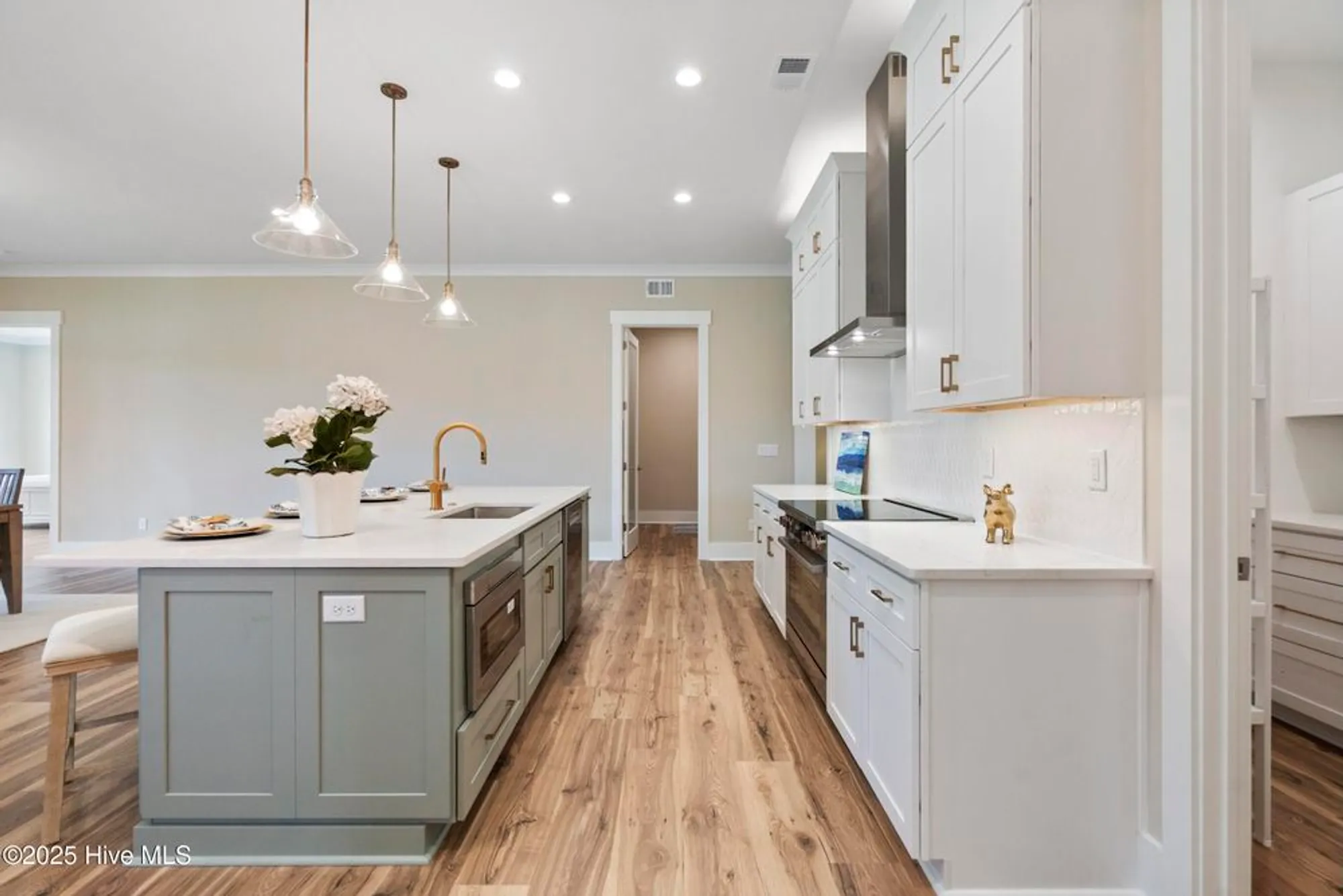 Property Slideshow image 10 of 48 | 6452 castlebrook way, Ocean Isle Beach, NC, 28469