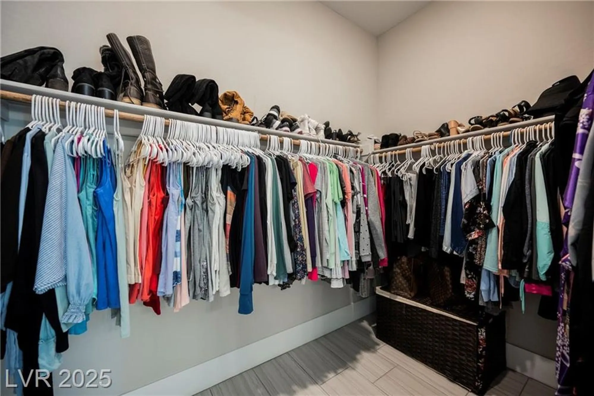 Property Slideshow image 26 of 67 | 10023 chrysolite pl, Las Vegas, NV, 89143