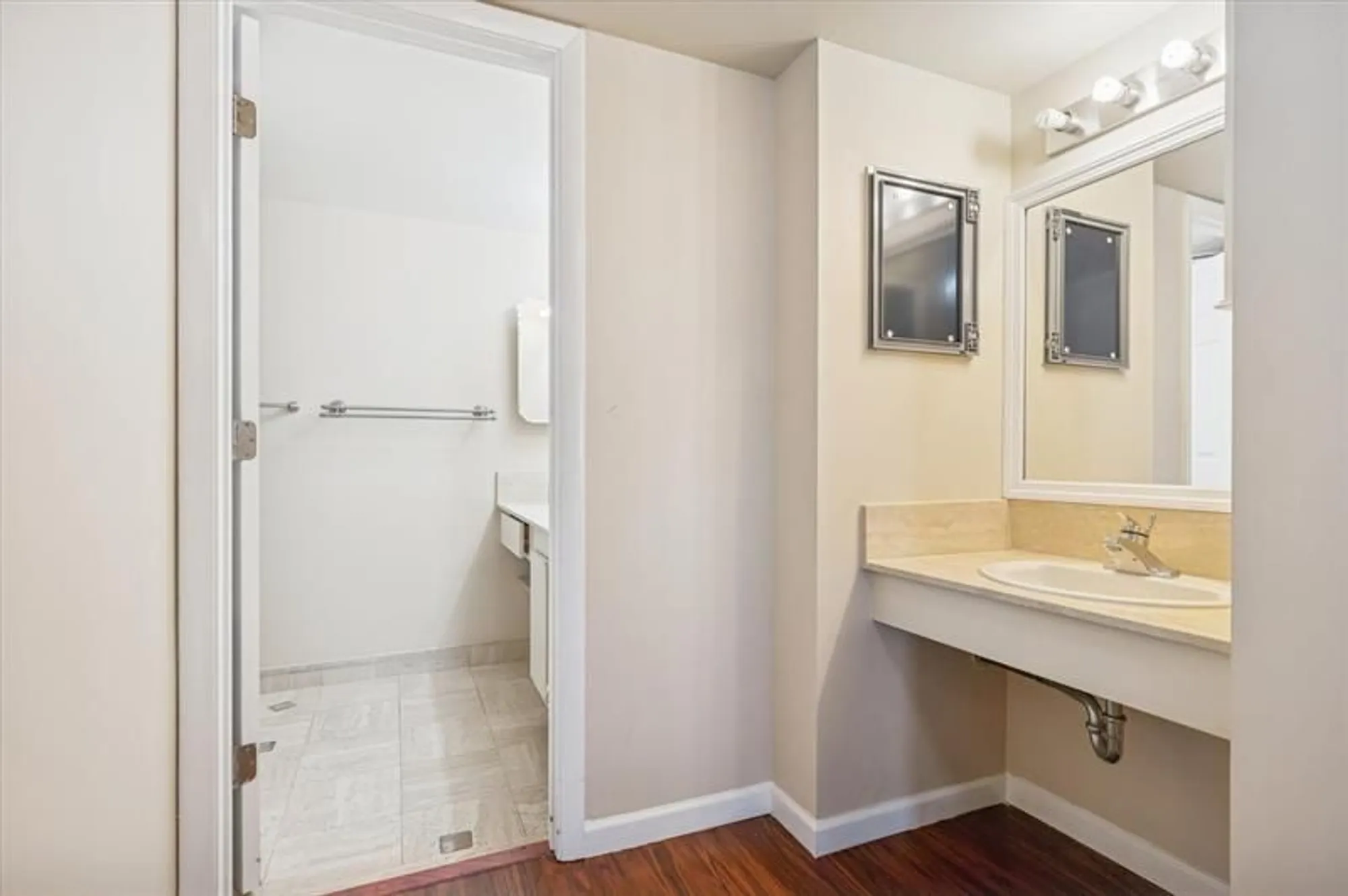 Property Slideshow image 8 of 17 | 1201 s ocean dr 1506n, Hollywood, FL, 33019