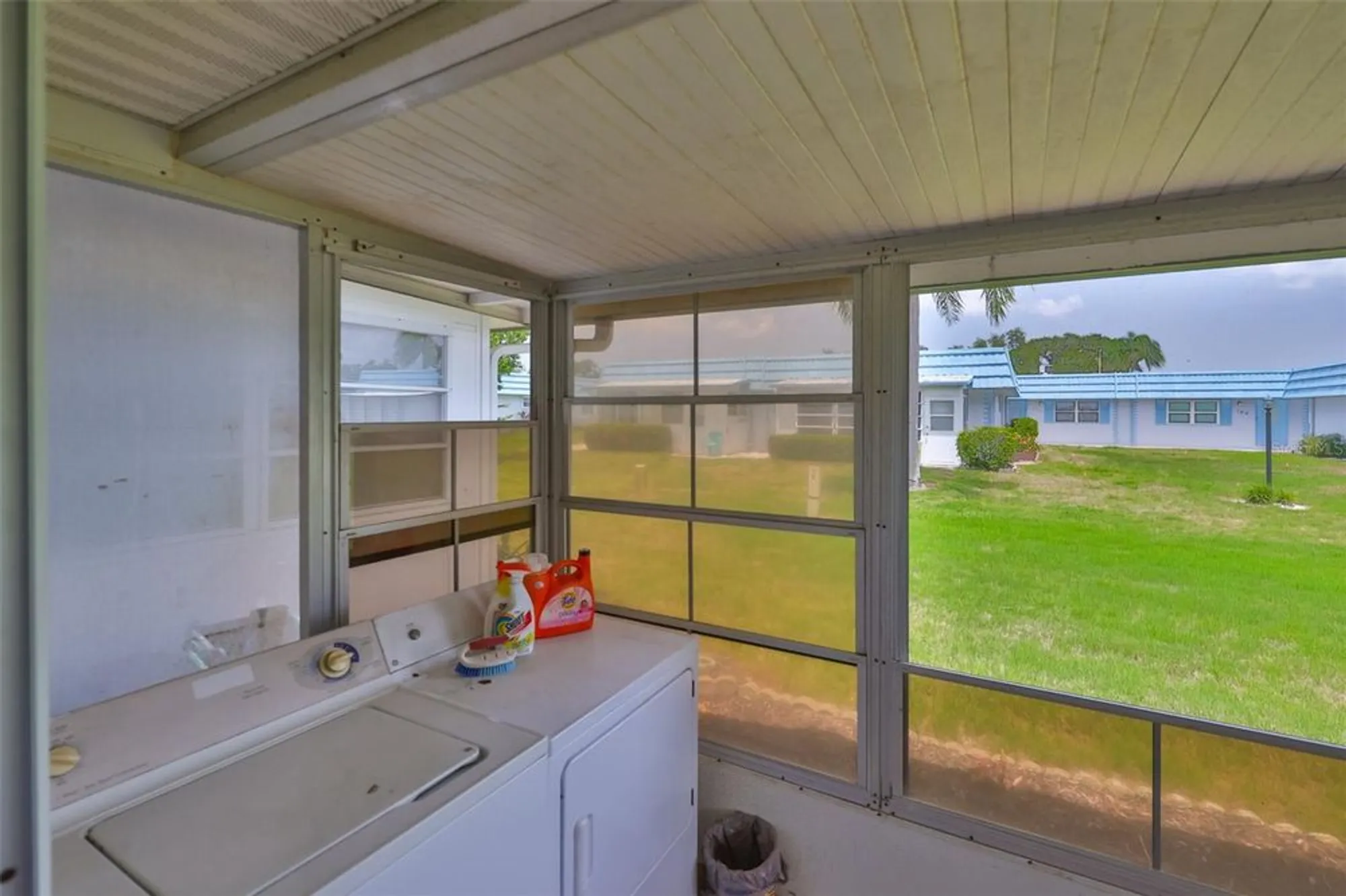 Property Slideshow image 19 of 53 | 301 kings blvd 130, Sun City Center, FL, 33573