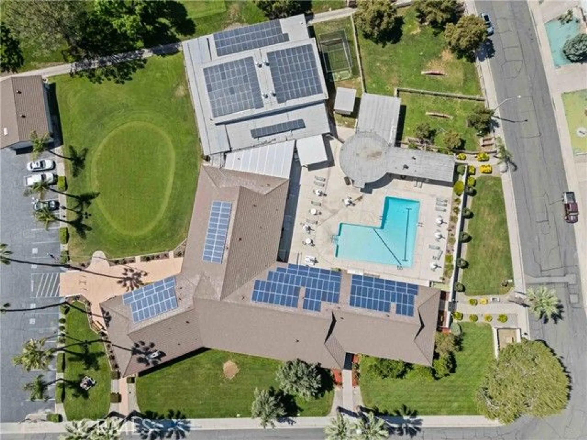 Property Slideshow image 30 of 41 | 541 shasta way, Hemet, CA, 92543