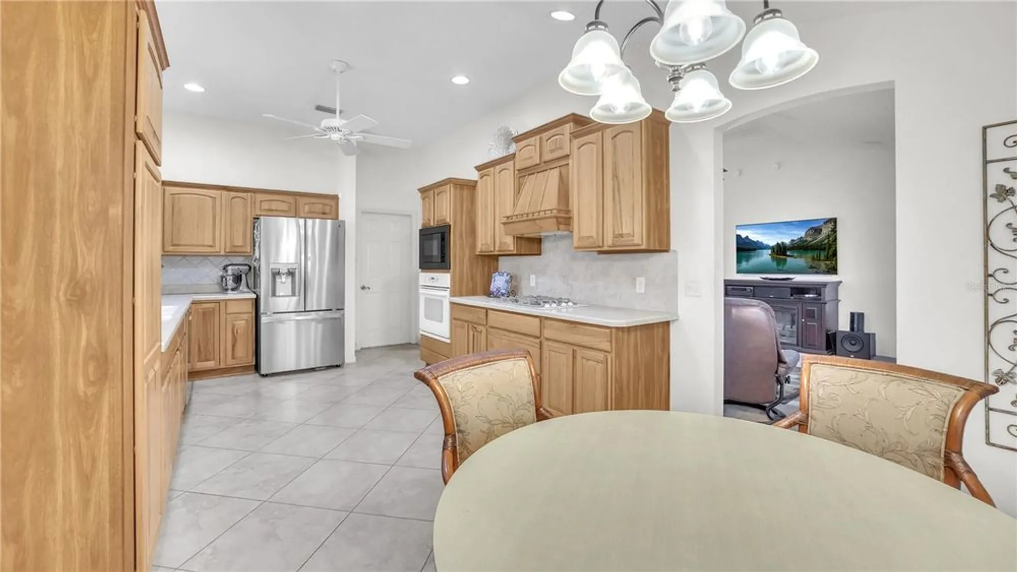 Property Slideshow image 13 of 34 | 7796 se 168th lone oak loop, The Villages, FL, 32162