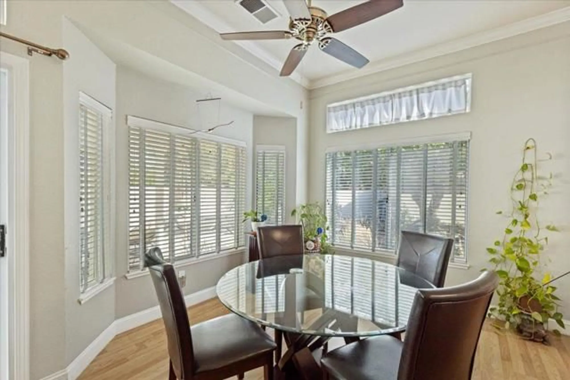 Property Slideshow image 14 of 38 | 490 chesapeake ter, Brentwood, CA, 94513