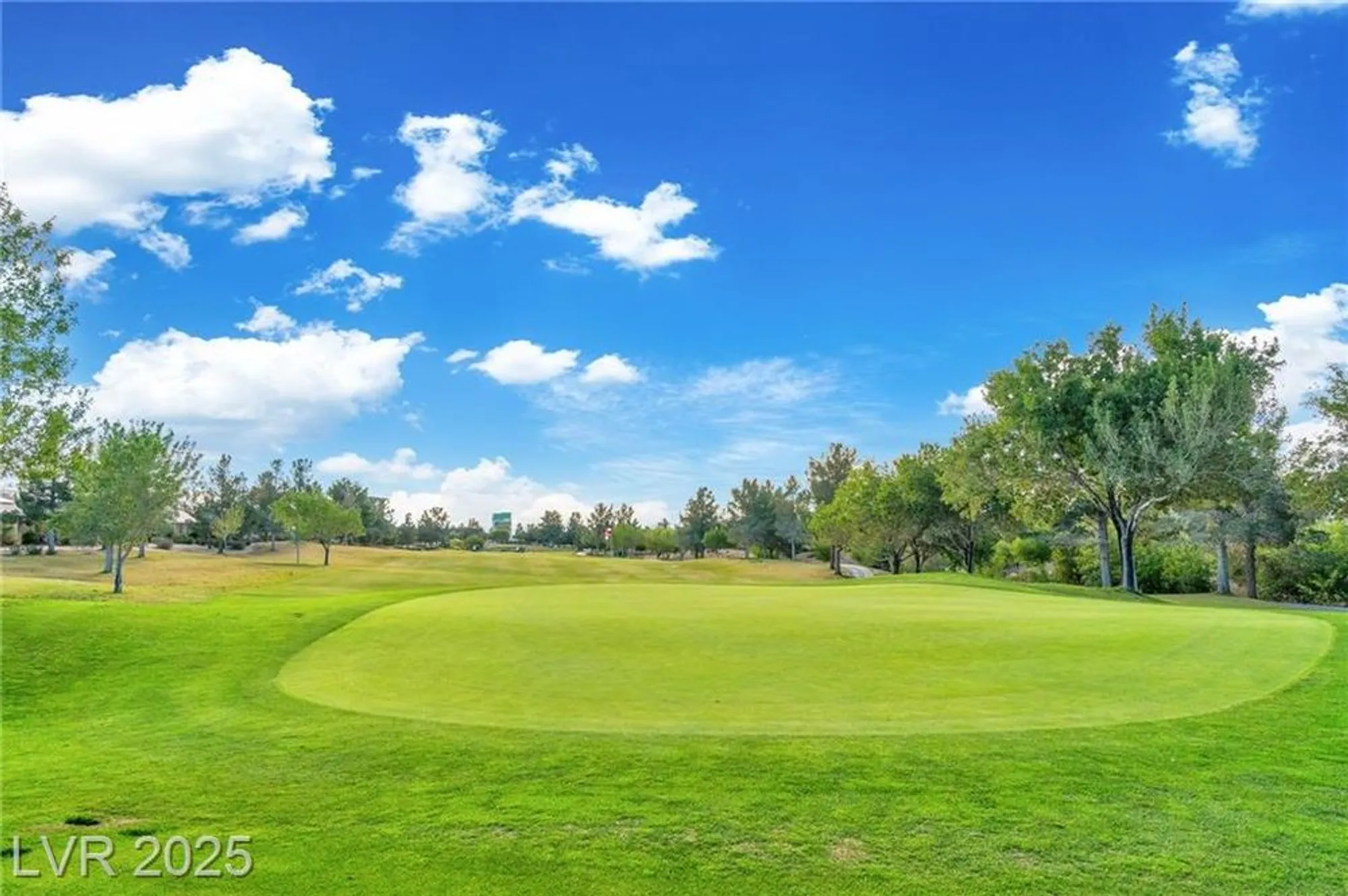 Property Slideshow image 28 of 32 | 3508 kittiwake rd, North Las Vegas, NV, 89084