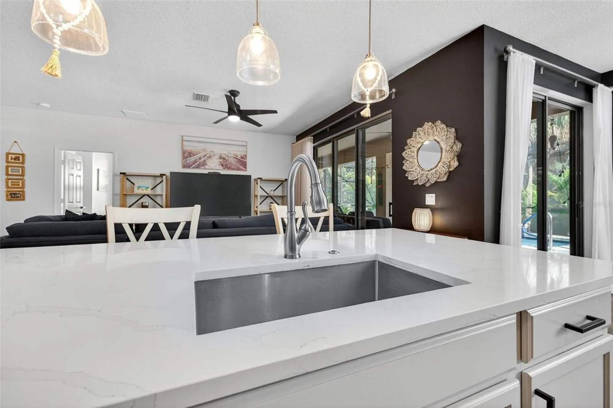 Property Slideshow image 19 of 55 | 359 laurel falls dr, Apollo Beach, FL, 33572