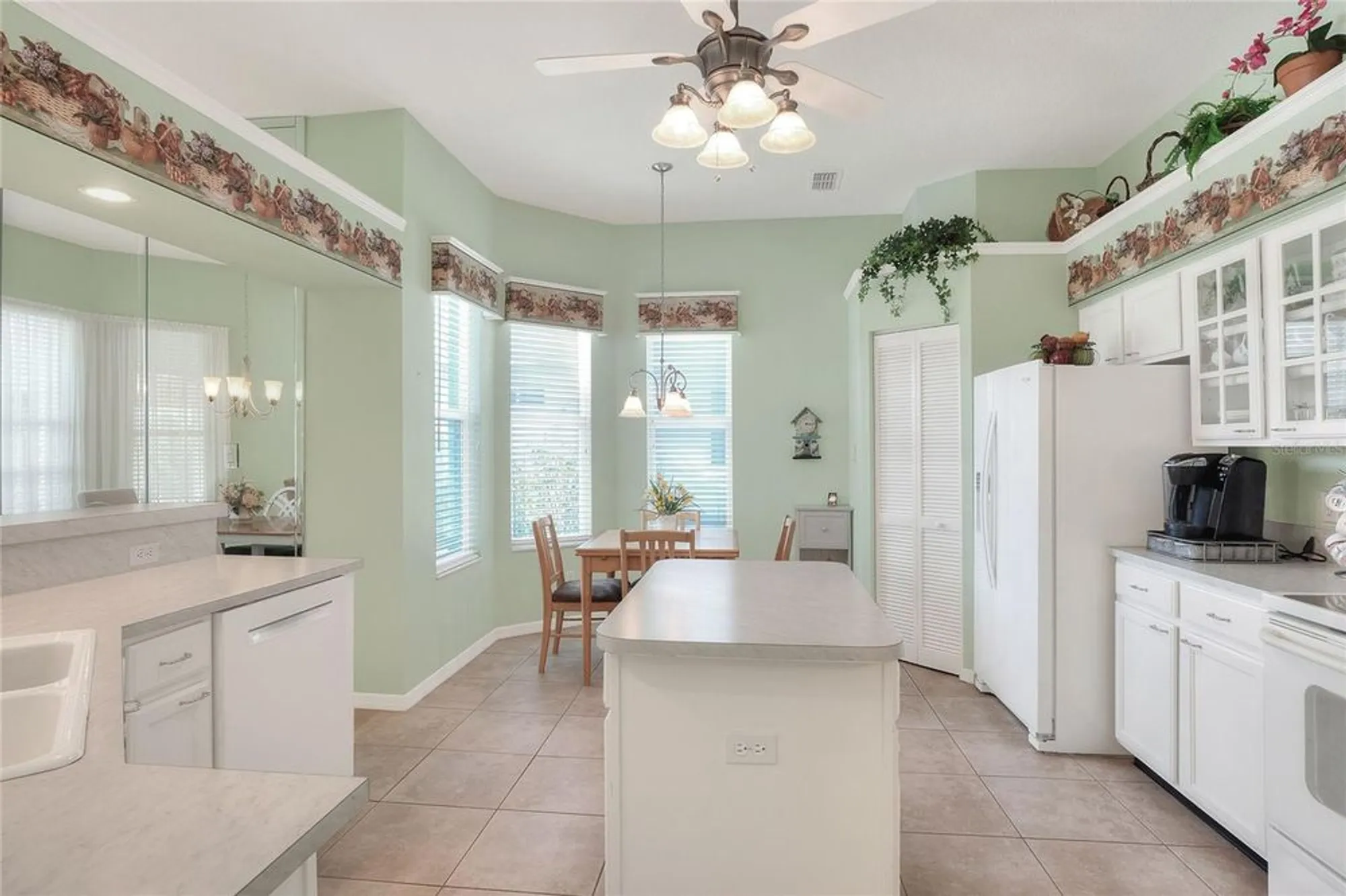 Property Slideshow image 10 of 40 | 5840 mallard dr, Lakeland, FL, 33809