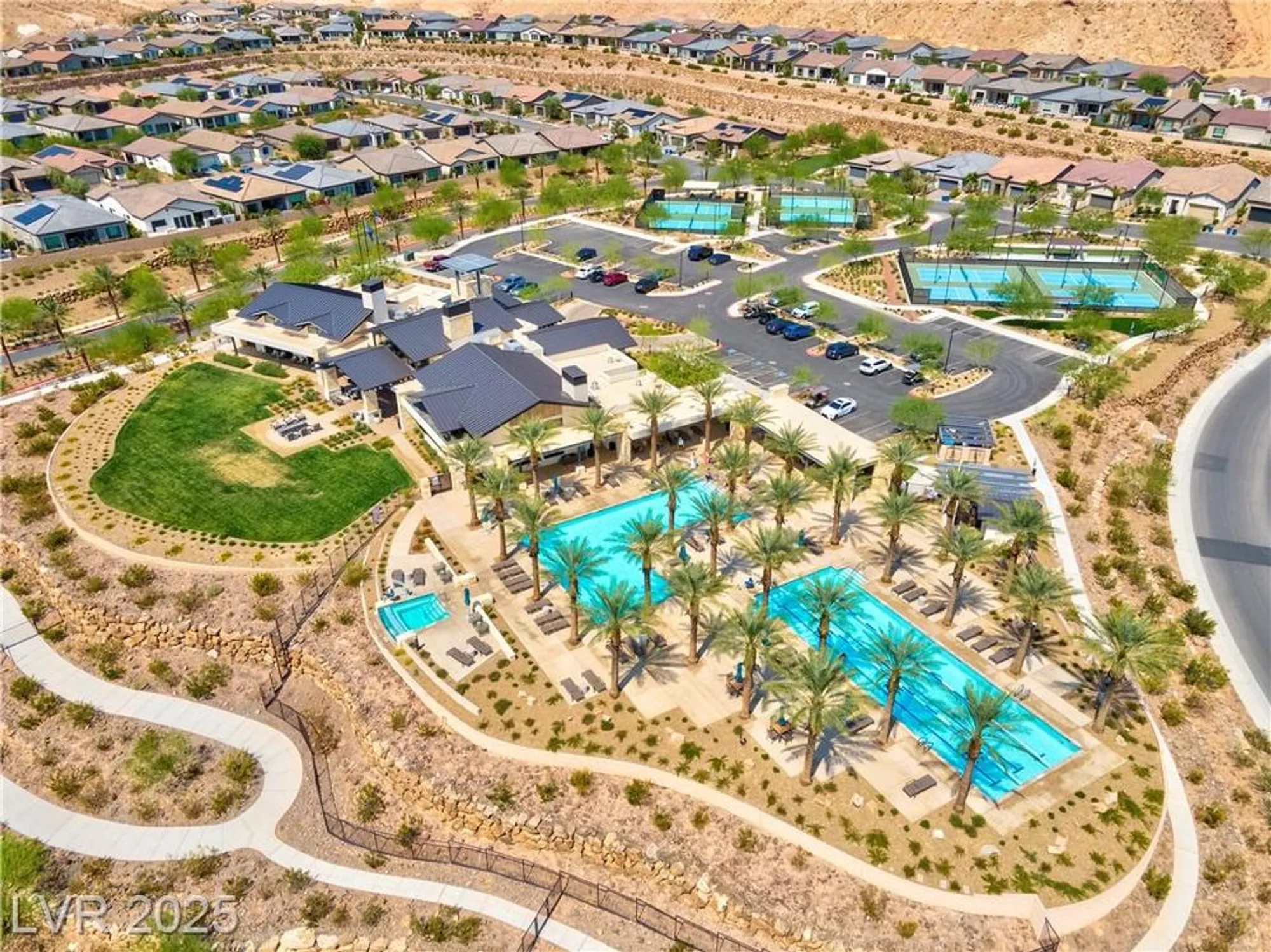 Property Slideshow image 57 of 69 | 124 lake oasis st, Henderson, NV, 89011