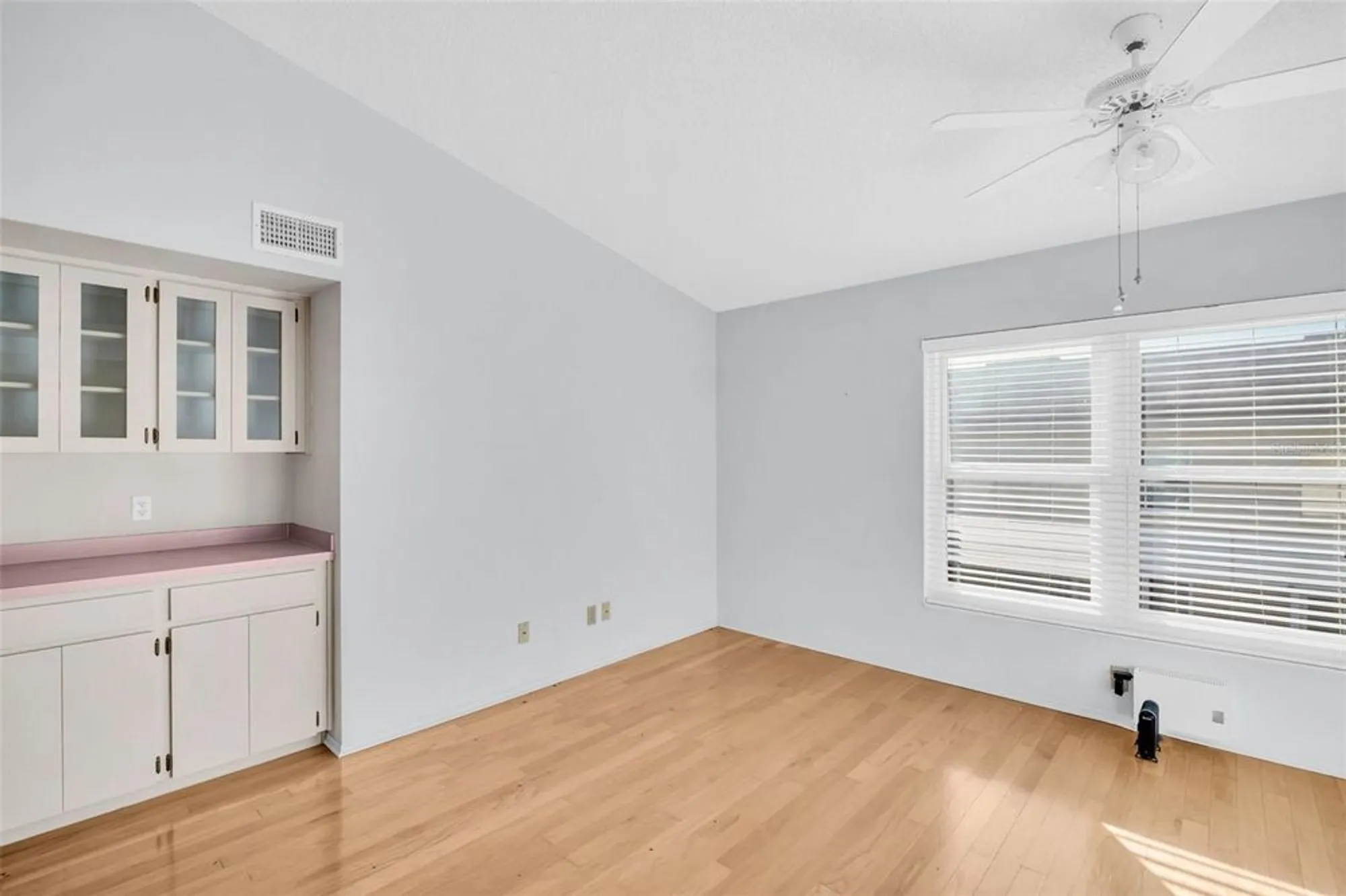 Property Slideshow image 4 of 18 | 2298 americus blvd 38, Clearwater, FL, 33763