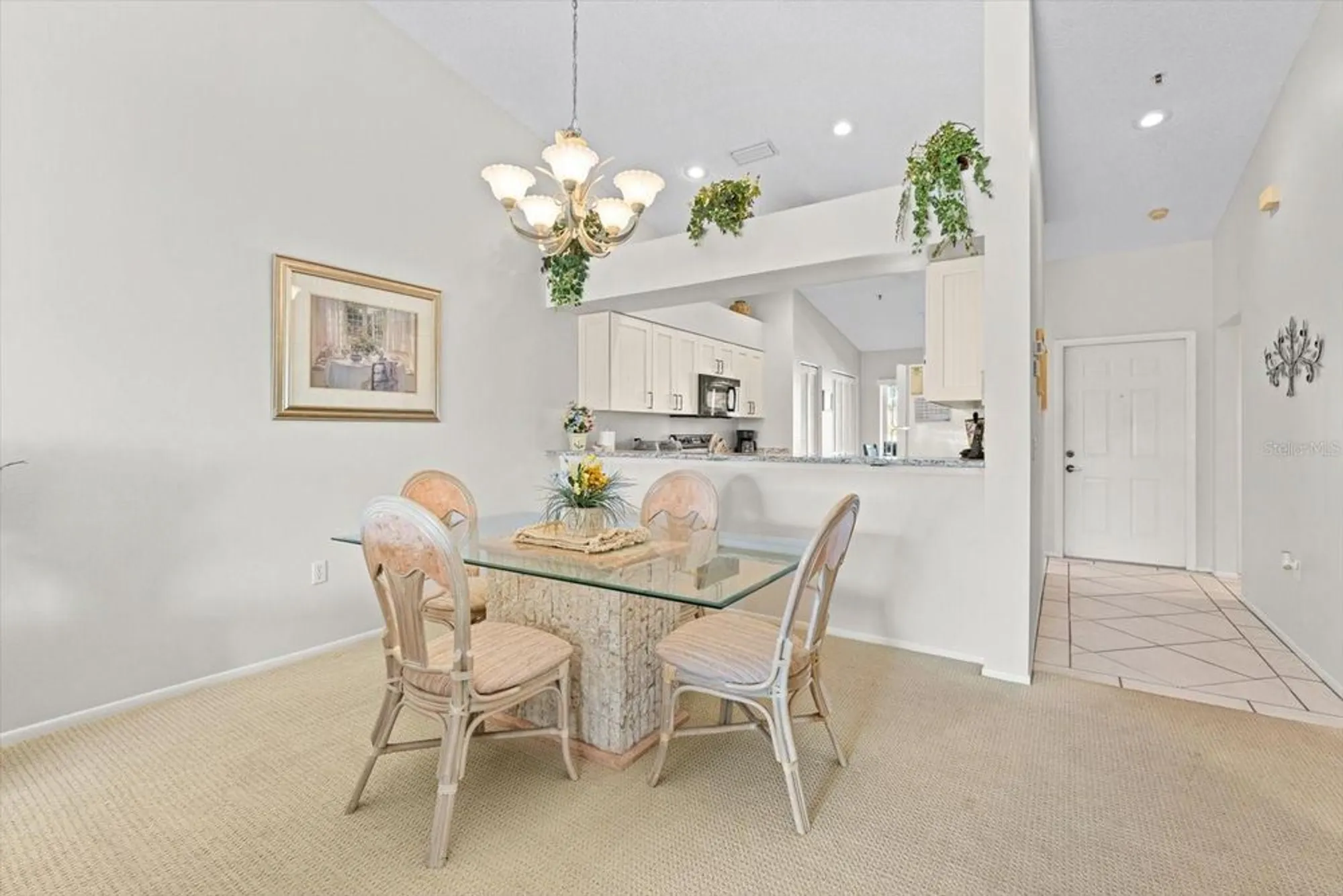 Property Slideshow image 33 of 67 | 6908 drewrys blf apt 711, Bradenton, FL, 34203
