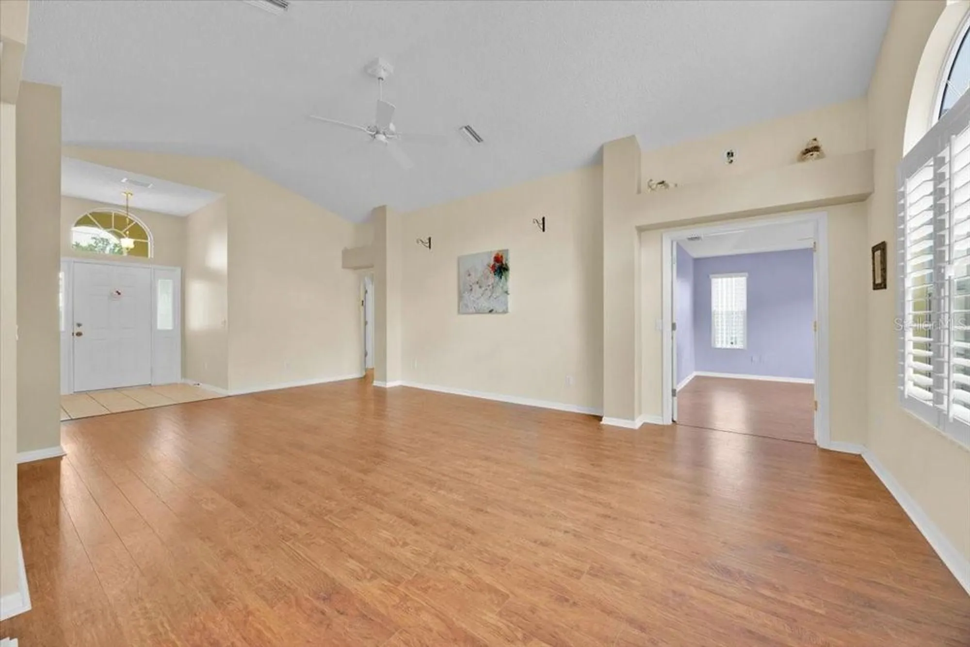 Property Slideshow image 8 of 34 | 528 carrera dr, Lady Lake, FL, 32159