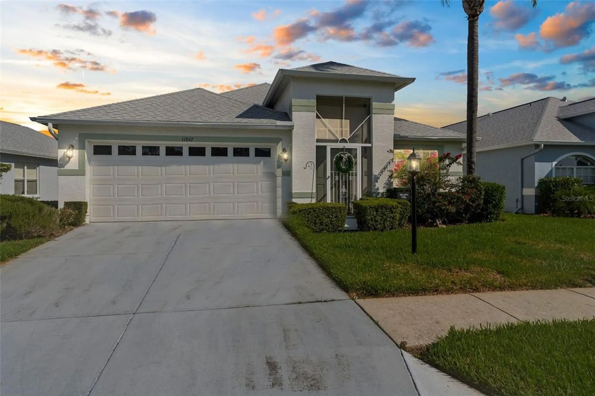 Property Slideshow image 1 of 28 | 11847 spindrift loop, Hudson, FL, 34667